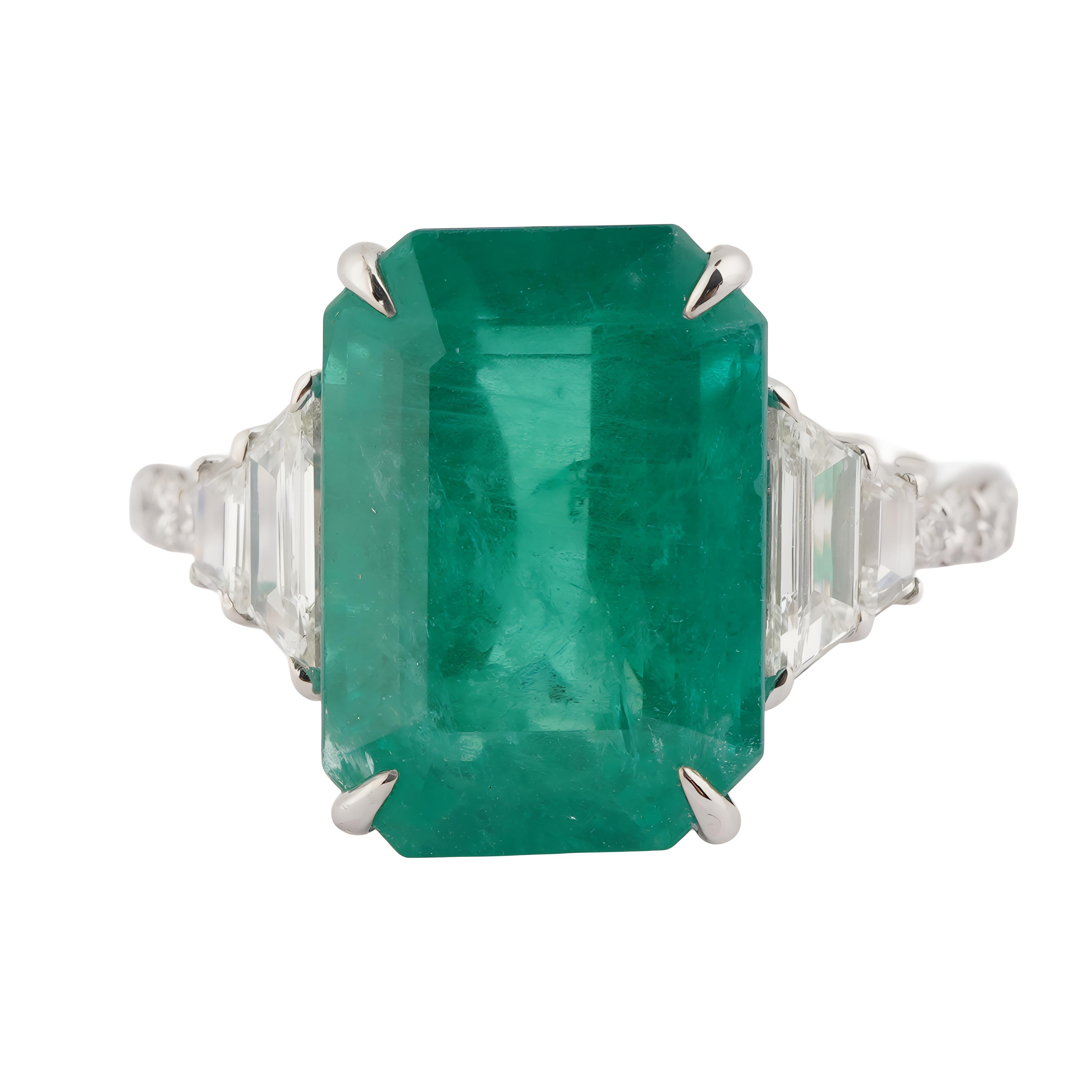 6.40 Ct Natural  Zambian Emerald Cut Emerald diamond ring in 18k gold im Angebot 1