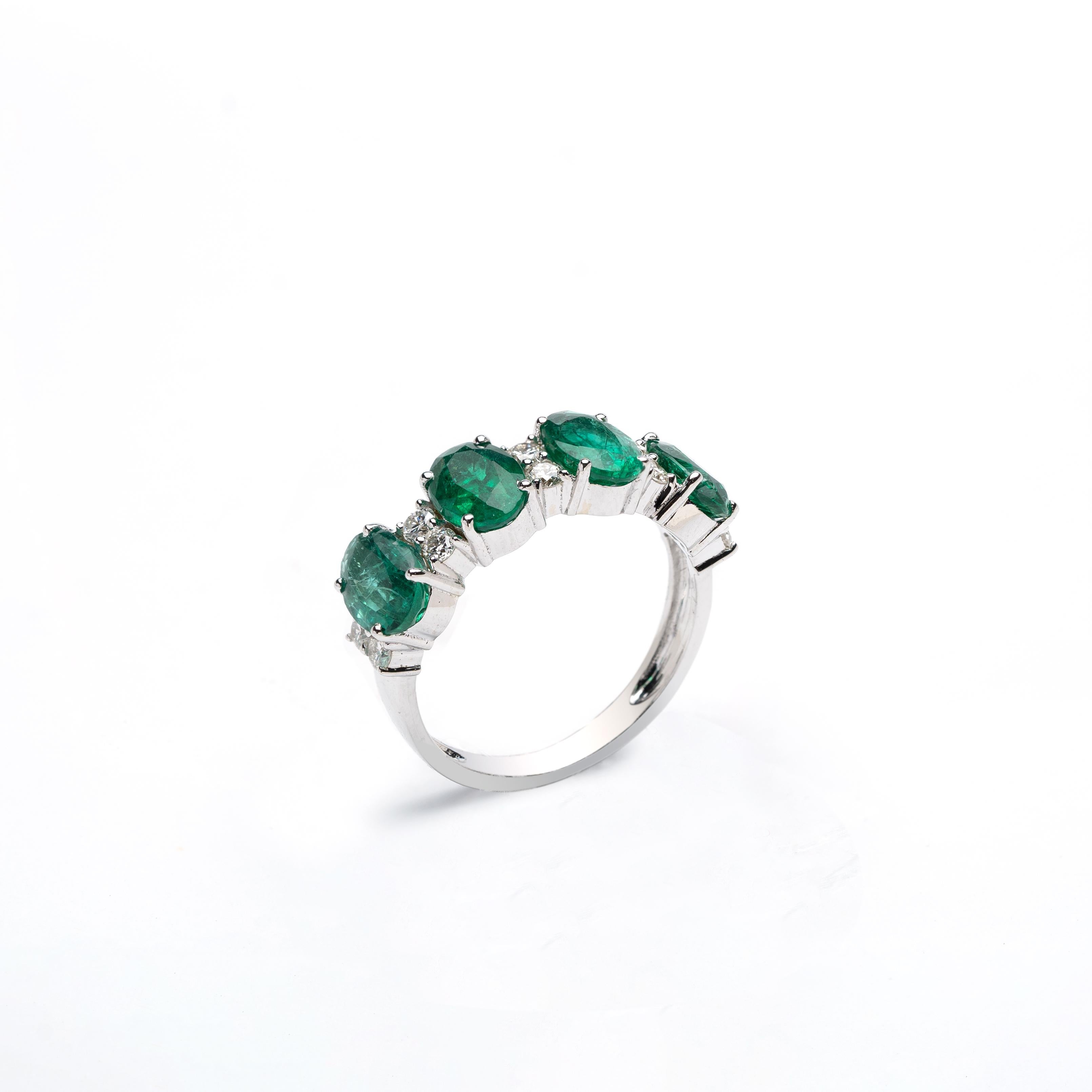 Emerald Cut Natural Zambian Ring with 3 Carats Emeralds and 0.42 Carats Diamond /14k For Sale