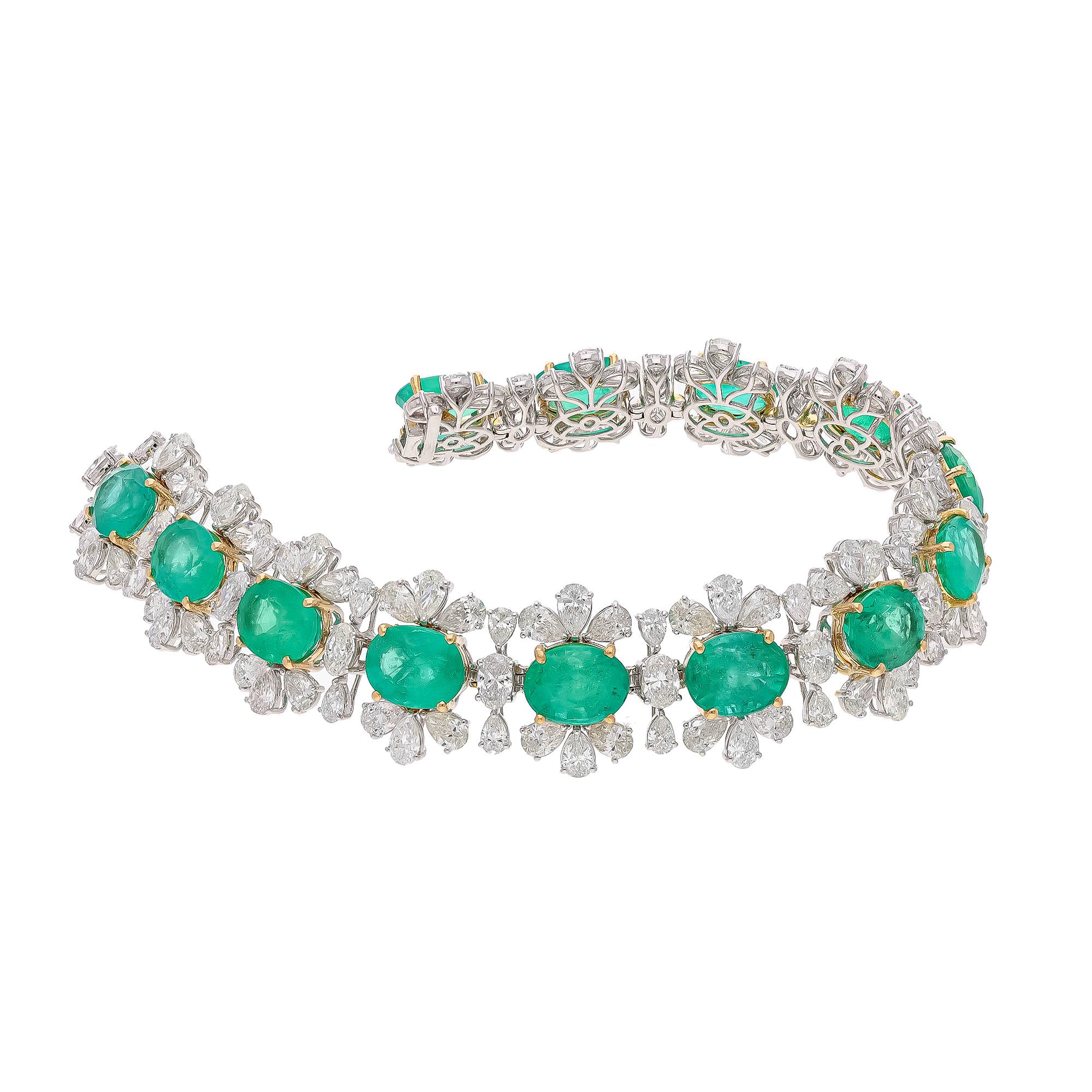 Bracelet d'émeraudes naturelles de Zambie avec diamants et or 18 carats Pour femmes en vente