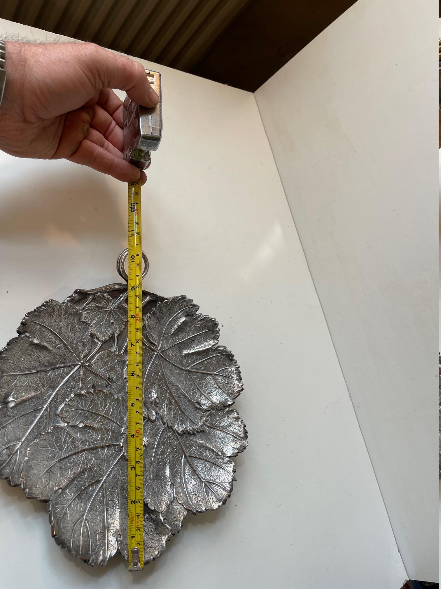 Naturalistic Modern Silver Plate Leaf Dish from Berg Denmark, 1950s In Good Condition For Sale In Esbjerg, DK