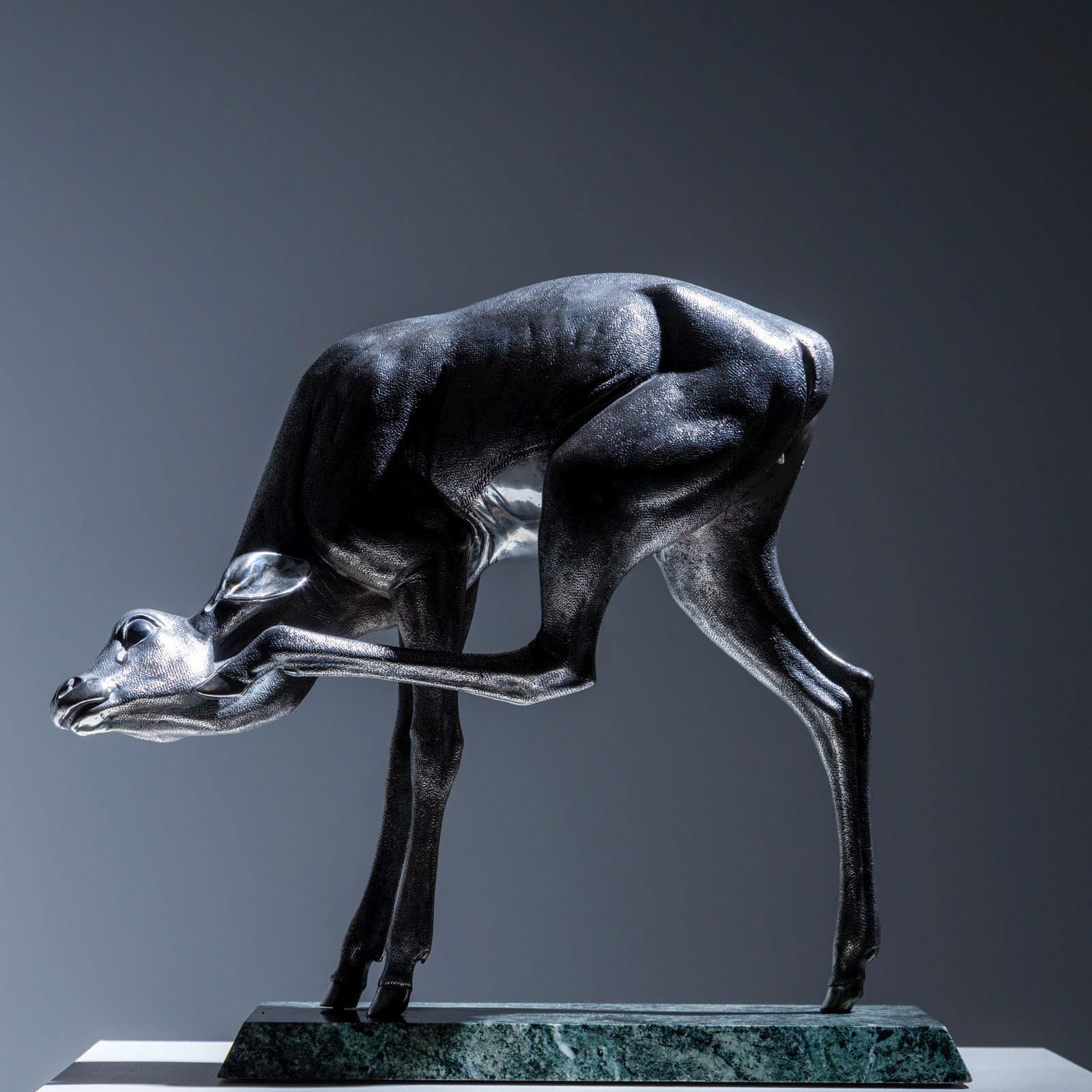 Escultura naturalista de cierva de plata de Sirio Tofanari (1886-1969) en Bueno estado para la venta en New York, NY