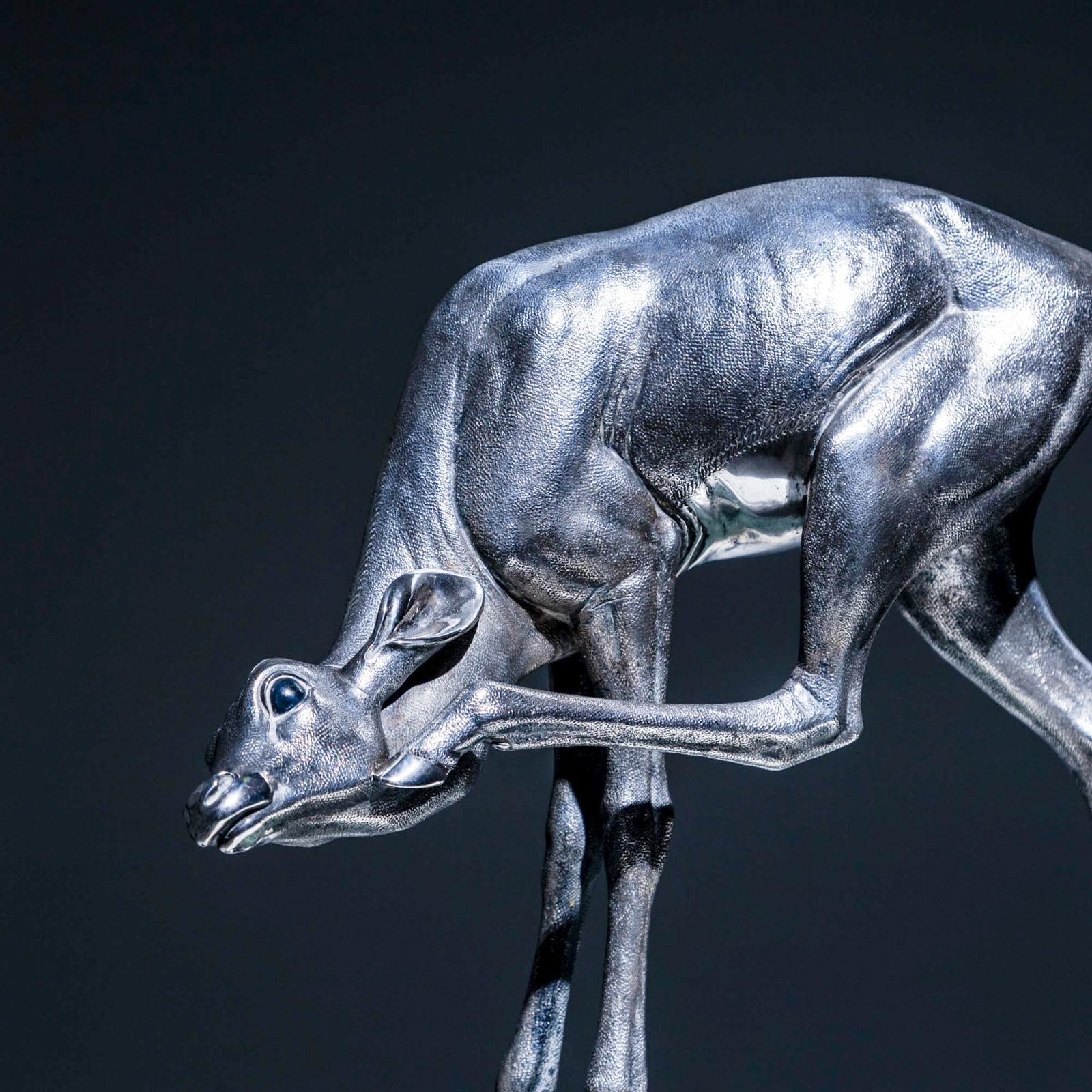 Escultura naturalista de cierva de plata de Sirio Tofanari (1886-1969) en venta 2