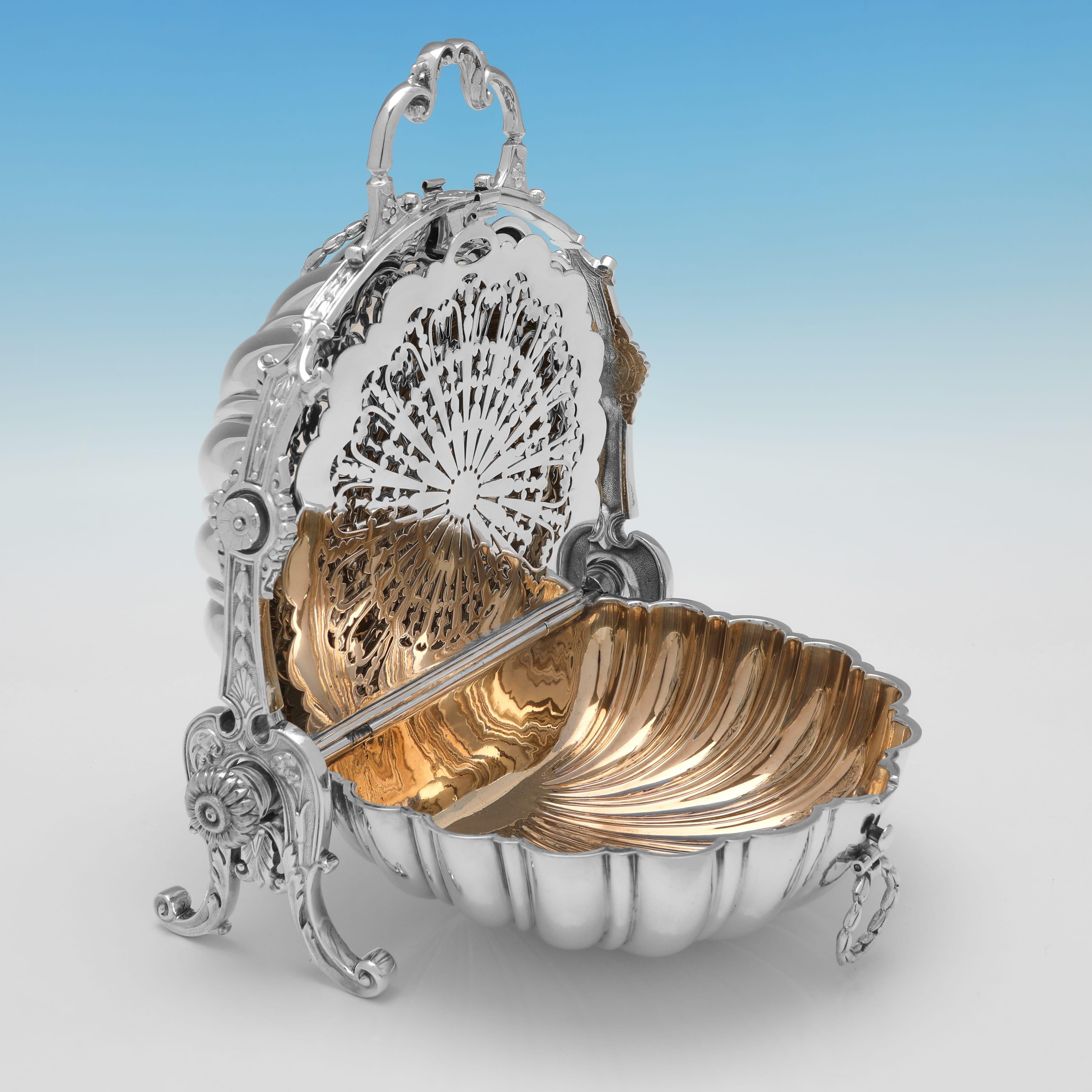 Naturalistic Victorian silver plated folding biscuit box made circa 1890 In Good Condition For Sale In London, London