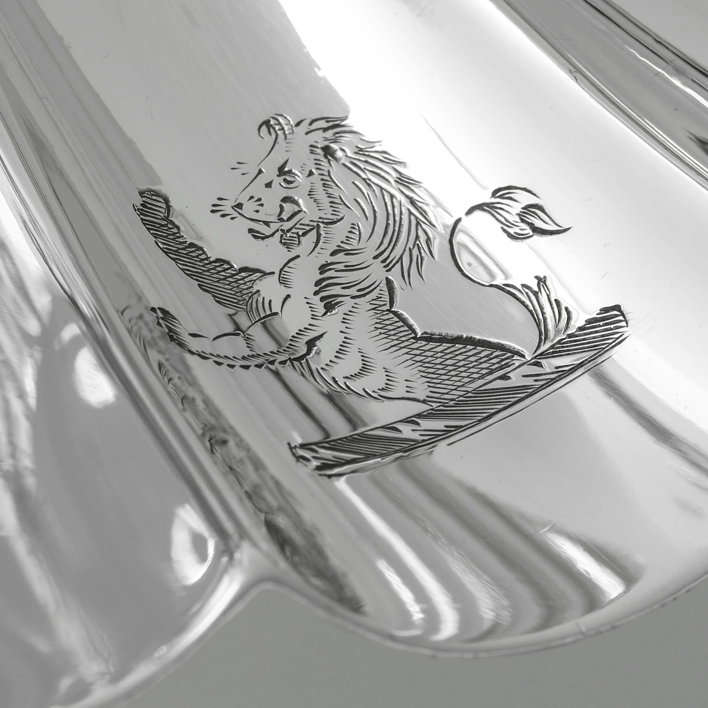 Sterling Silver Naturalistic Victorian sterling silver shell serving dish made by Elkington 1892 For Sale