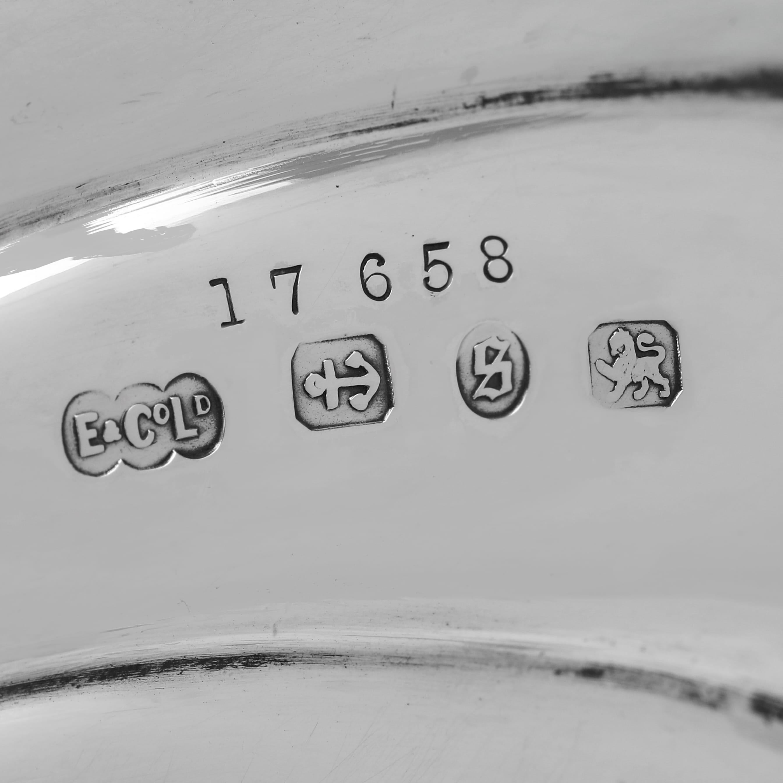 Naturalistic Victorian sterling silver shell serving dish made by Elkington 1892 For Sale 1