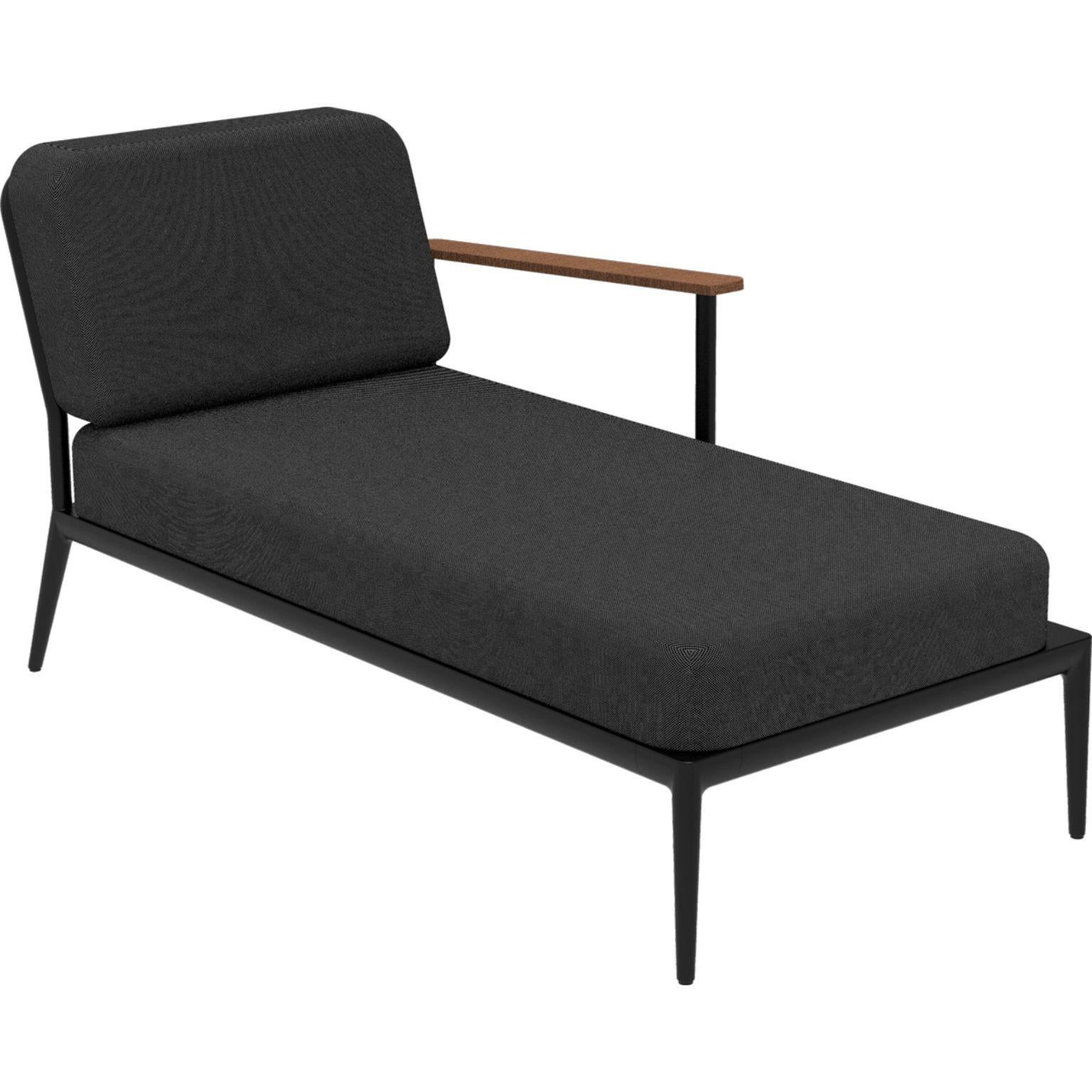 Nature Black Left Chaise longue by MOWEE
Dimensions: D155 x W76 x H81 cm (seat height 42 cm).
Material: Aluminum, upholstery and Iroko Wood.
Weight: 28 kg.
Also available in different colors and finishes.

An unmistakable collection for its