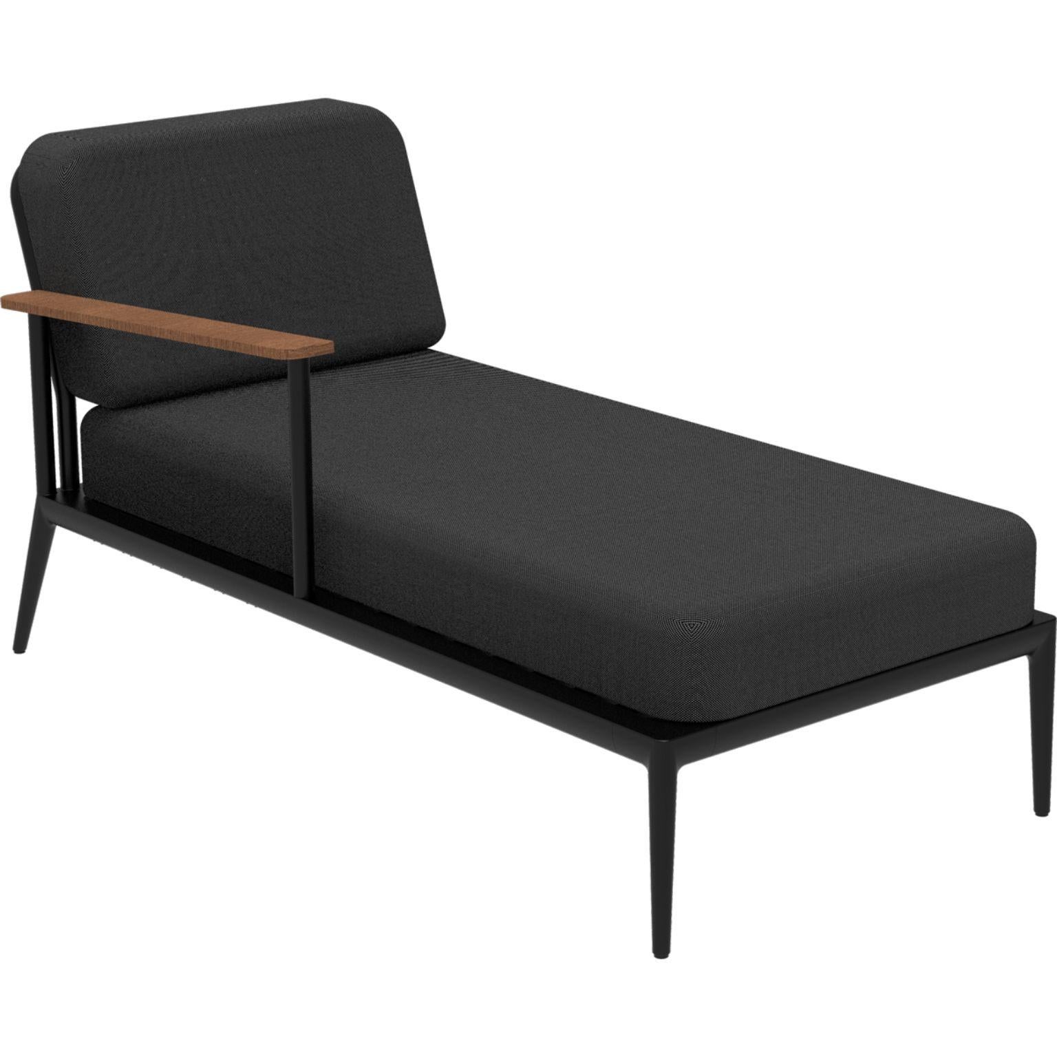 Nature black right chaise longue by MOWEE
Dimensions: D155 x W76 x H81 cm (seat height 42 cm).
Material: Aluminum, upholstery and Iroko Wood.
Weight: 28 kg.
Also available in different colors and finishes.

An unmistakable collection for its