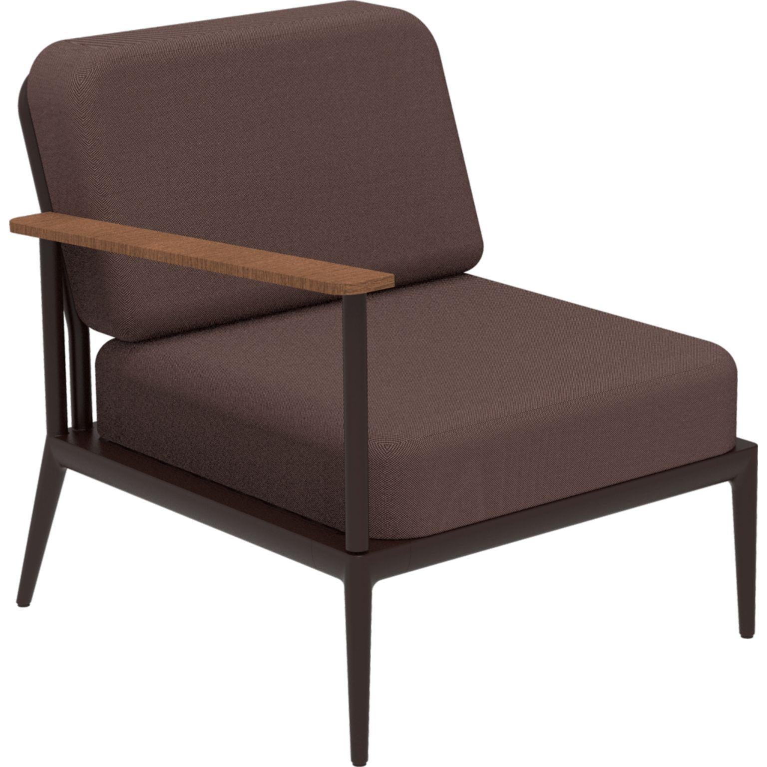 Sofá modular Nature chocolate right by MOWEE
Dimensiones: P85 x An76 x Al81 cm (altura del asiento 42 cm).
Material: Aluminio, tapicería y madera de iroko.
Peso: 19 kg.
También disponible en diferentes colores y acabados.

Una colección