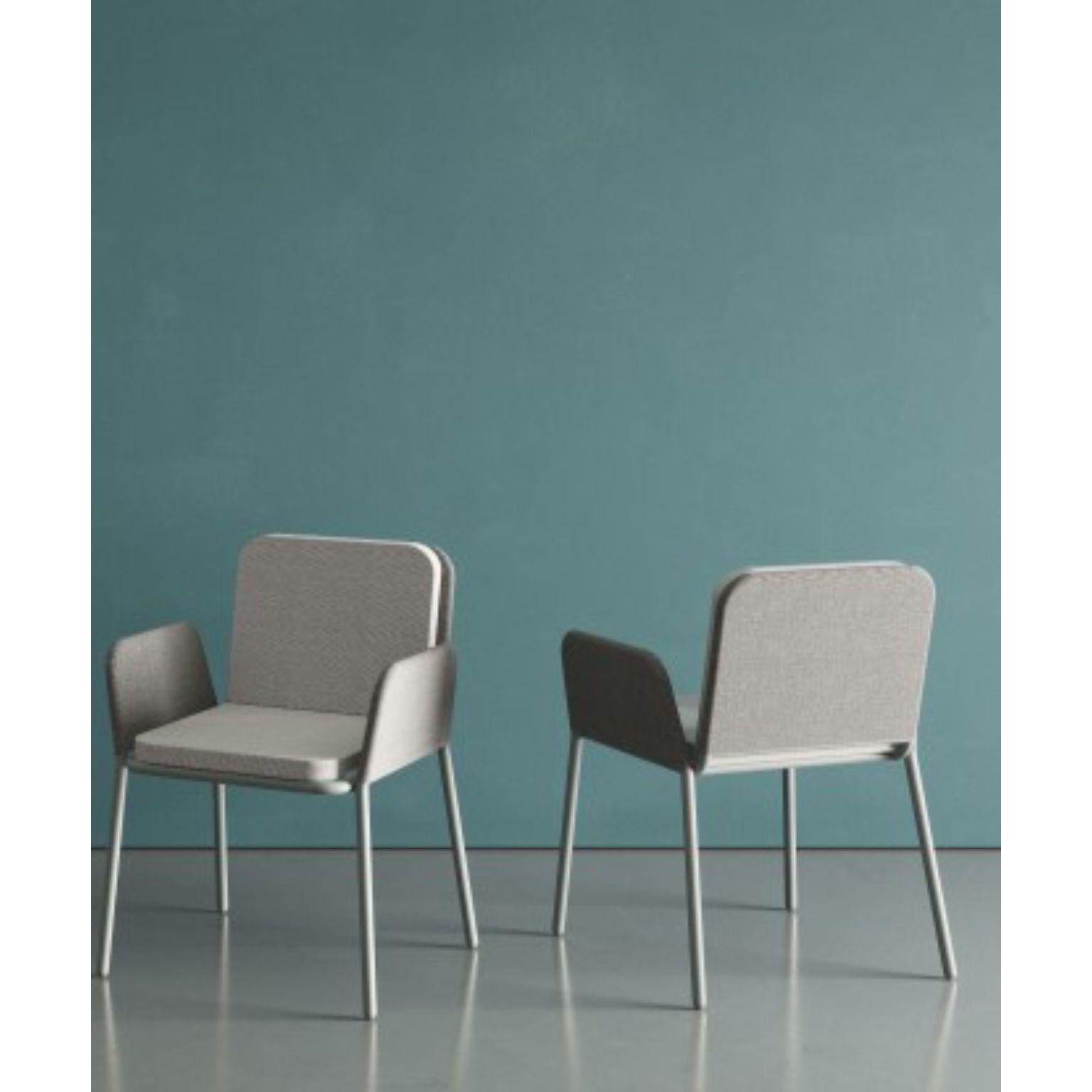 Cremefarbener Nature-Sessel von MOWEE (Spanisch) im Angebot