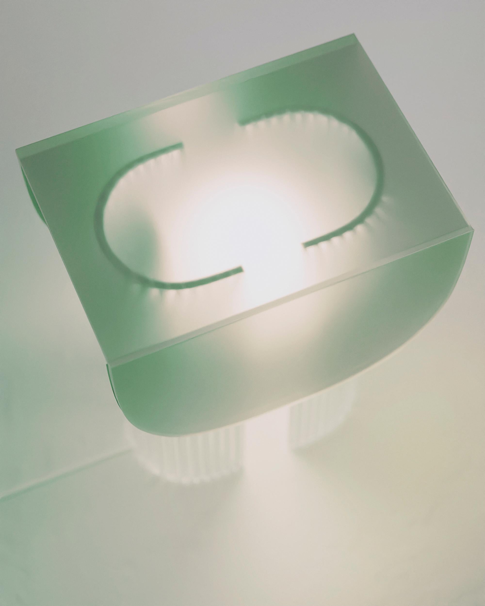 Nature Green Helia-Tischlampe aus Naturglas von Glas Variations (Französisch) im Angebot