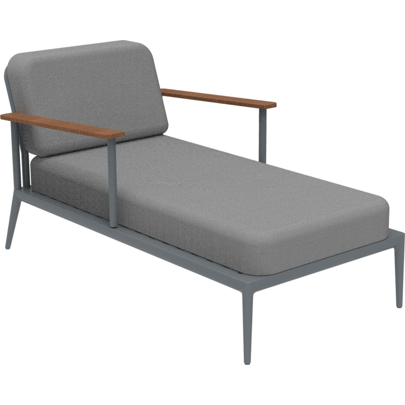 Nature Grey Divan by MOWEE
Dimensions: D155 x W83 x H81 cm (seat height 42 cm).
Material: Aluminum, upholstery and Iroko wood.
Weight: 30 kg.
Also available in different colors and finishes. Please contact us.

An unmistakable collection for