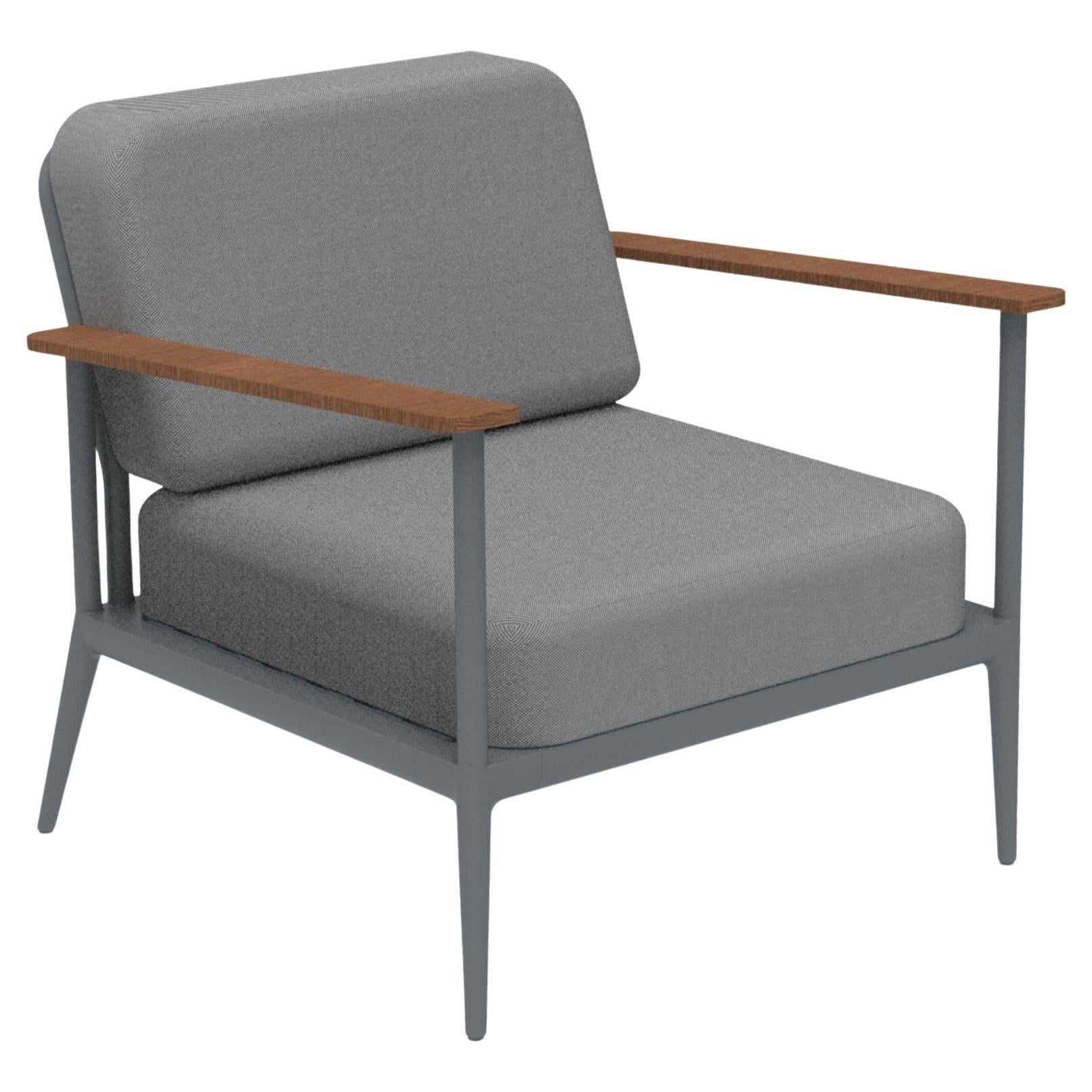 Nature Grey Longue Chair by Mowee For Sale