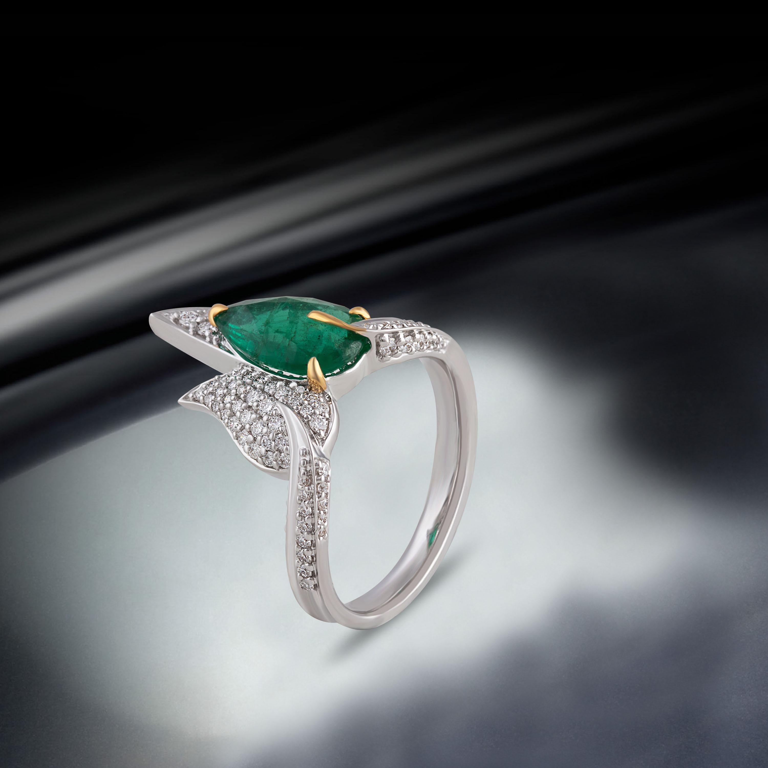 Studio Rêves Nature Inspired Diamond and Emerald Cocktail Ring in 18 Karat Gold For Sale 2