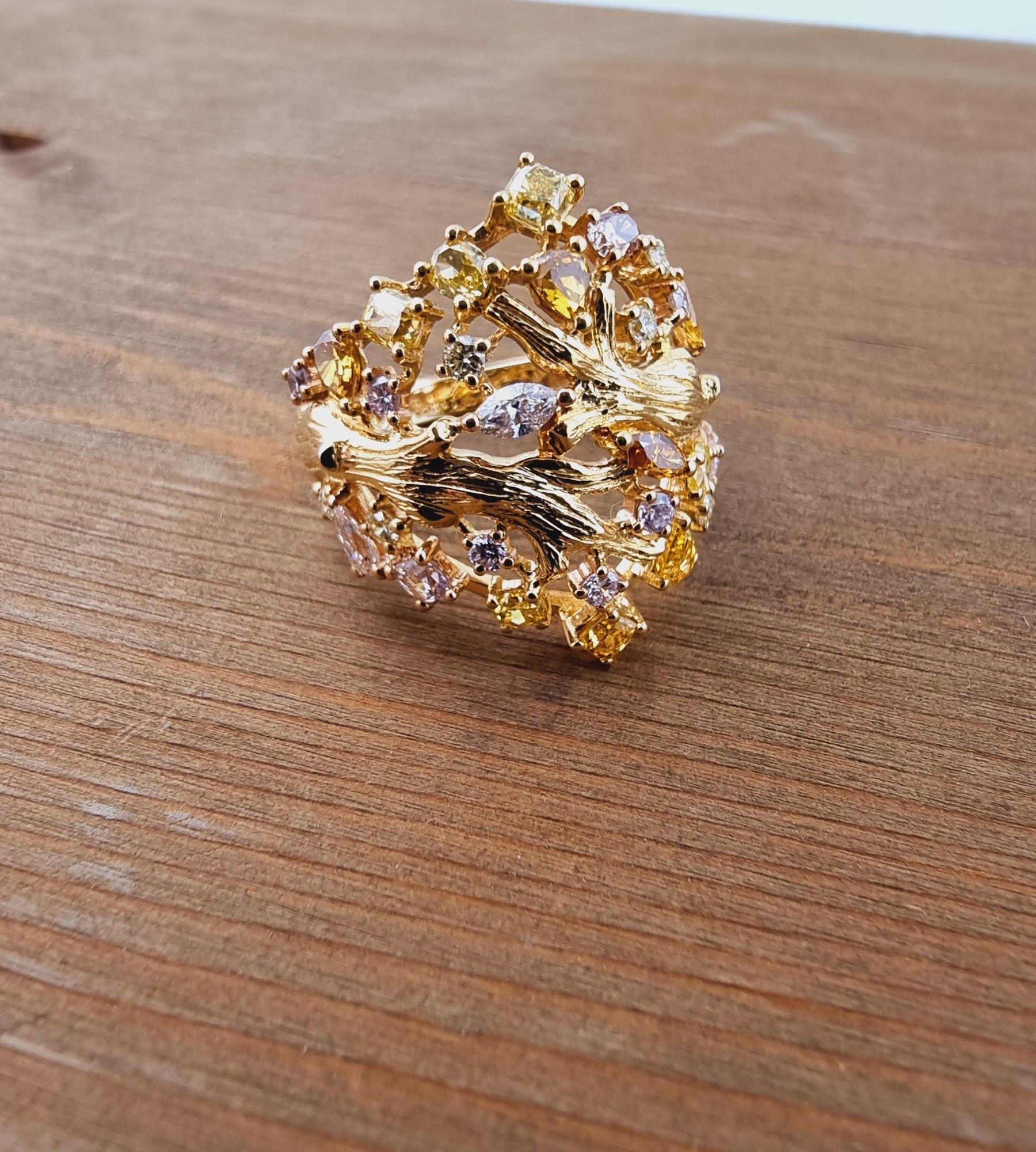 Nature Inspired Gold Ring With Multi Coloured Diamonds in Various Shapes For Sale 4