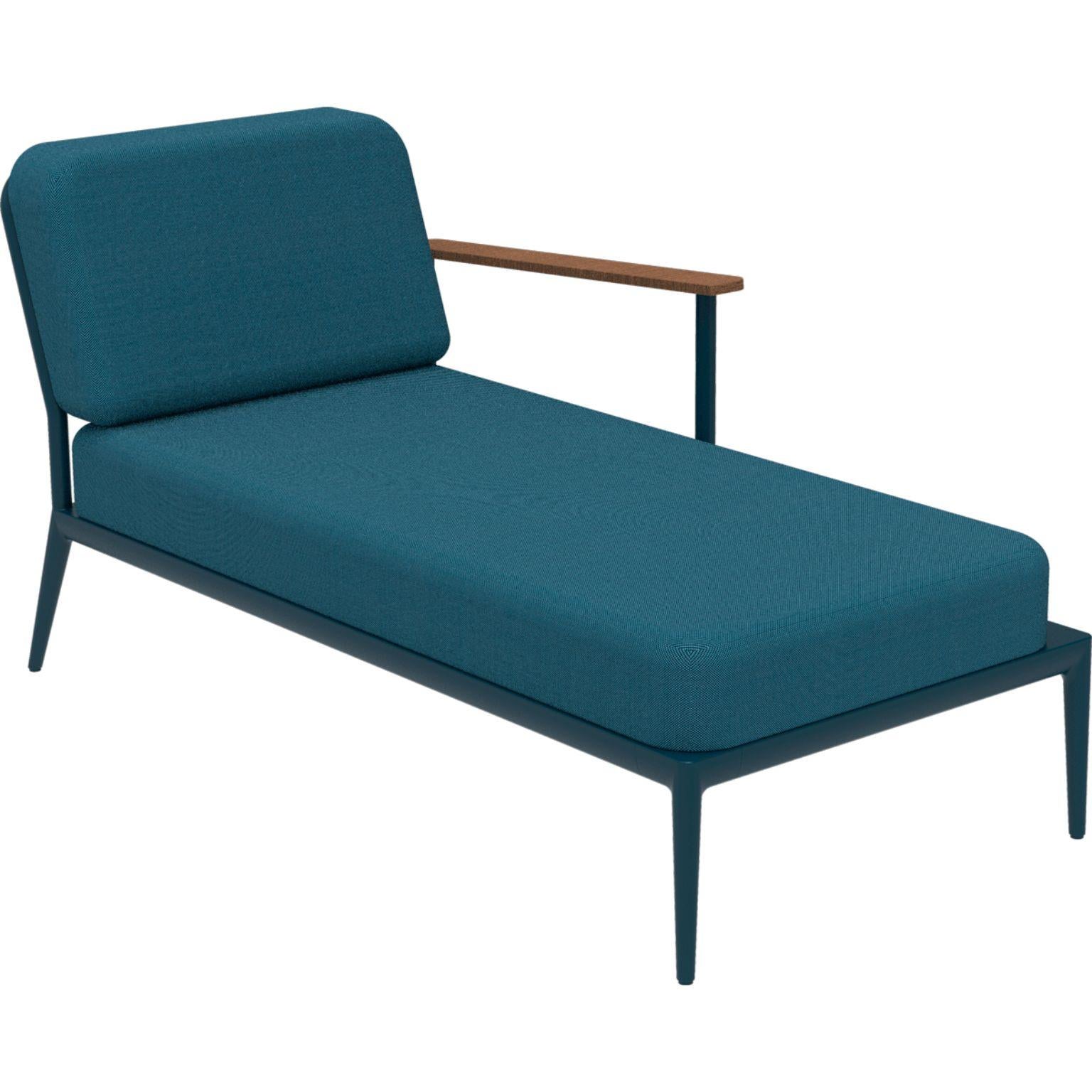Nature Navy Left Chaise Longue by MOWEE
Dimensions: D155 x W76 x H81 cm (seat height 42 cm).
Material: Aluminum, upholstery and Iroko Wood.
Weight: 28 kg.
Also available in different colors and finishes. Please contact us.

An unmistakable