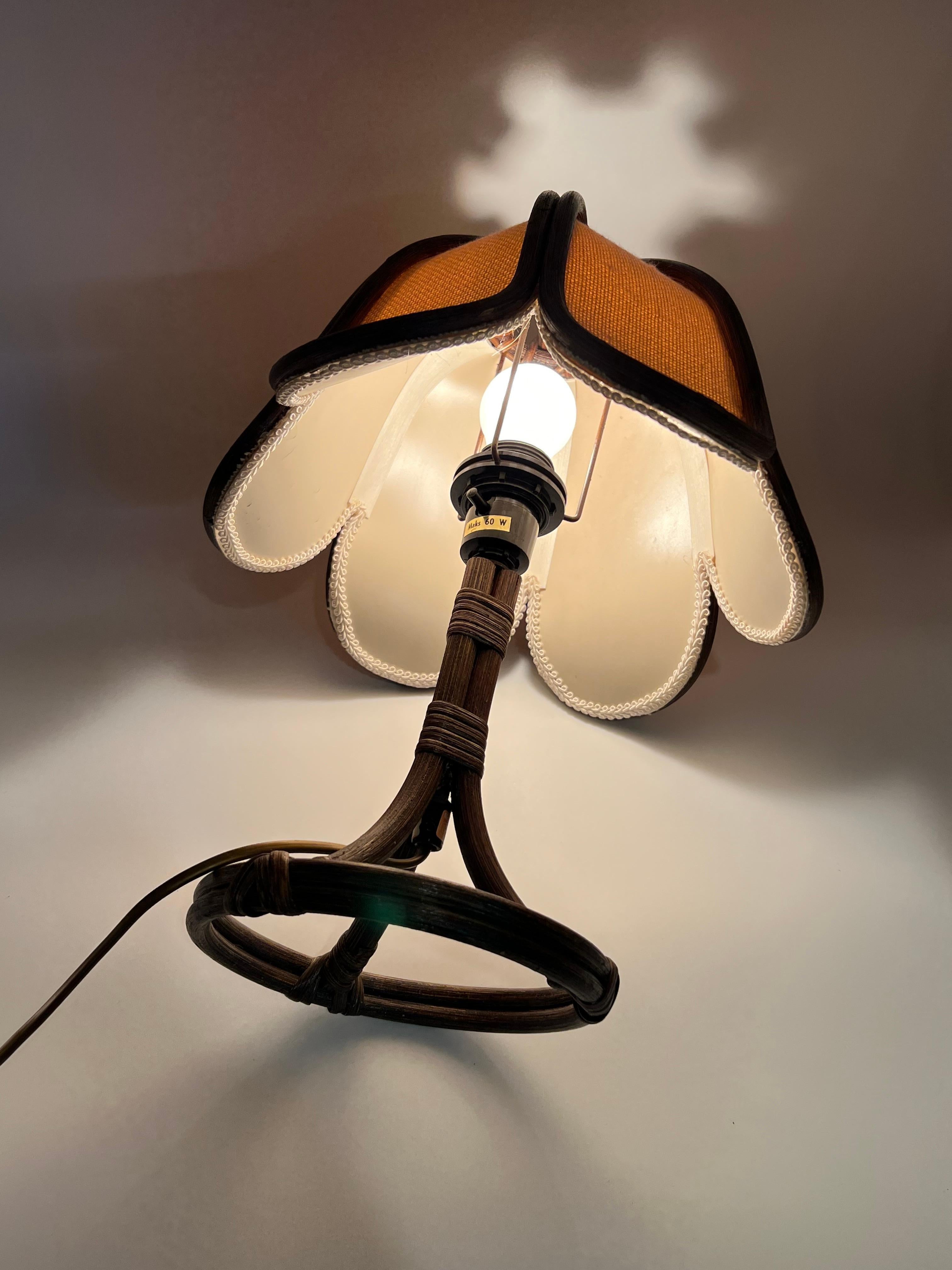 Nature Rattan Table Lamp, 1970s, Norway Design In Good Condition For Sale In Skien, NO