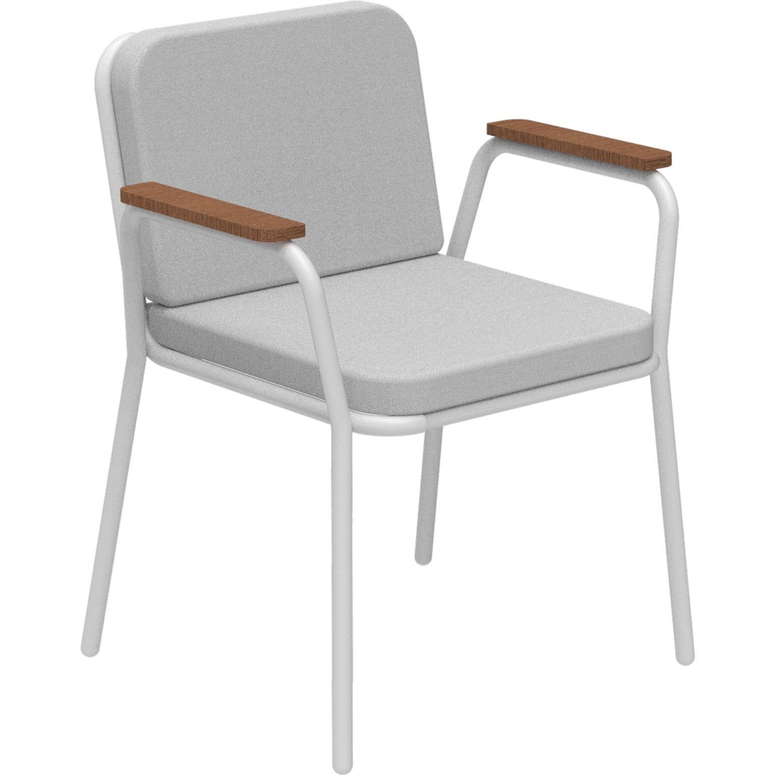 Nature Weißer Sessel von MOWEE
Abmessungen: T60 x B67 x H83 cm (Sitzhöhe 42 cm).
MATERIAL: Aluminium, Polsterung und Iroko-Holz.
Gewicht: 5 kg.
Auch in verschiedenen Farben und Ausführungen erhältlich. Bitte kontaktieren Sie uns.

Eine Collection'S,