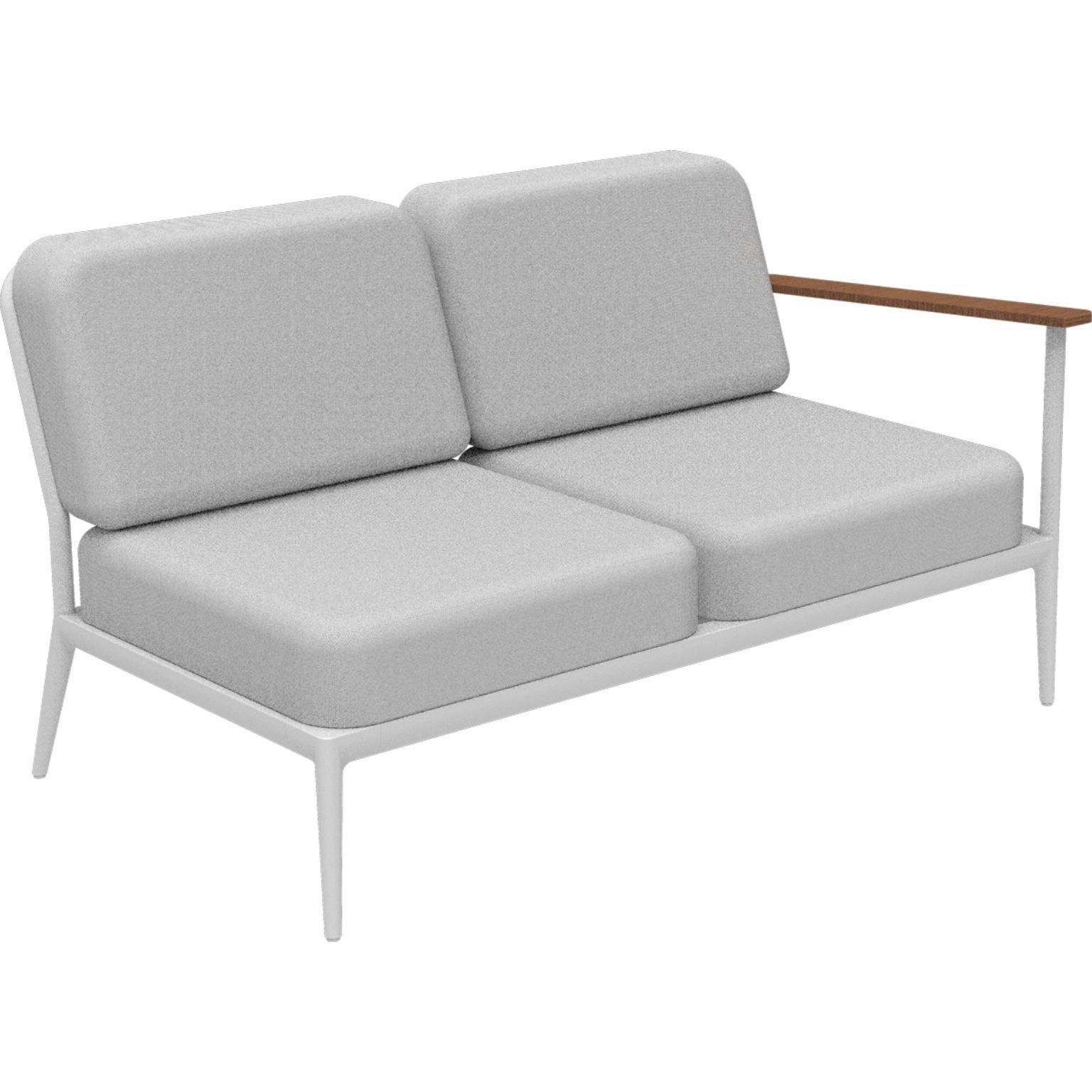 Canapé modulable double gauche Nature White by MOWEE
Dimensions : D85 x L144 x H81 cm (hauteur du siège : 42 cm) : D85 x L144 x H81 cm (hauteur d'assise 42 cm).
Matériau : Aluminium, rembourrage et bois d'Iroko.
Poids : 29 kg.
Également disponible
