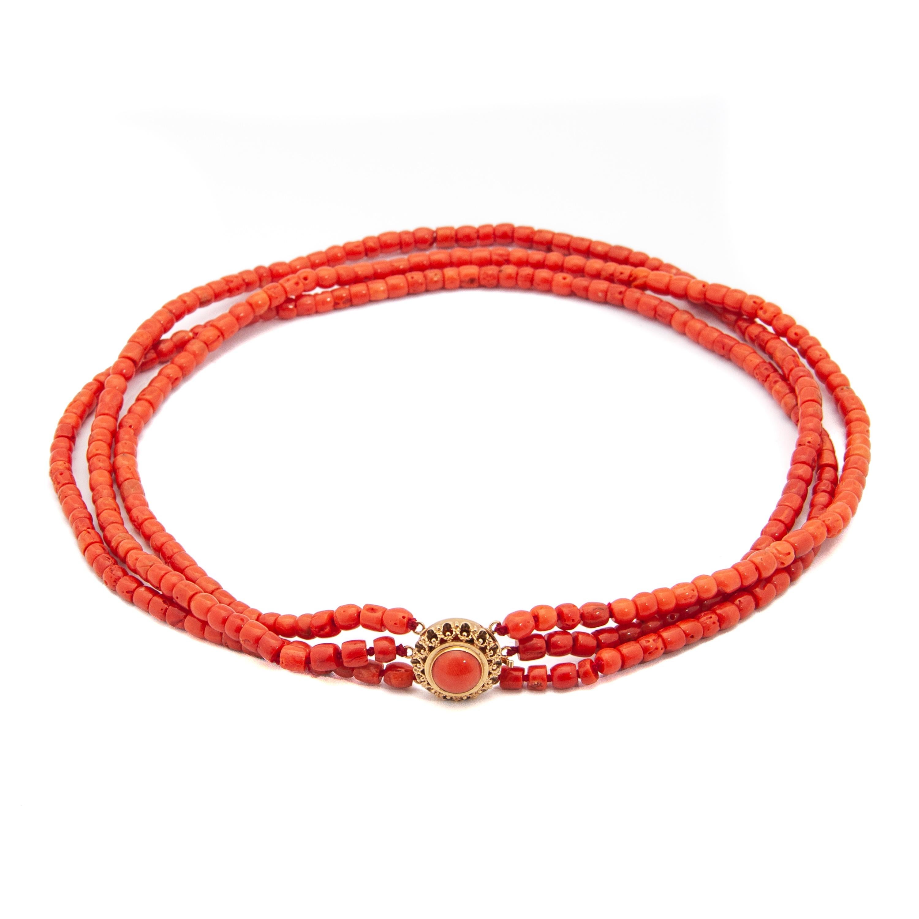 Natural Coral and 14K Gold Multi-Strand Beaded Necklace For Sale 1