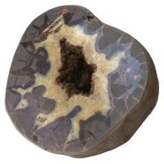 Objet décoratif géode en quartz naturel
