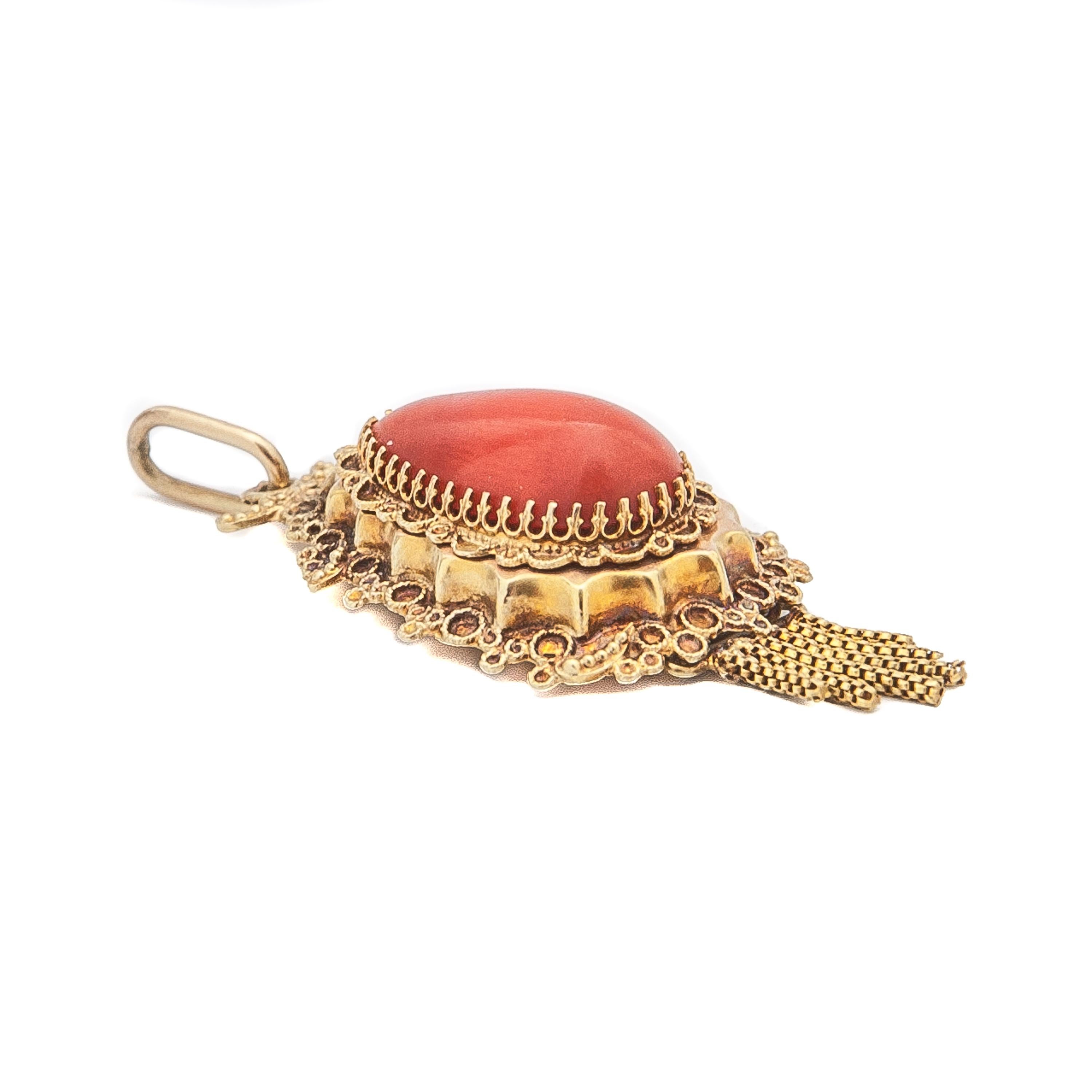 Vintage 14 Karat Gold Coral Cannetille Tassel Pendant 4