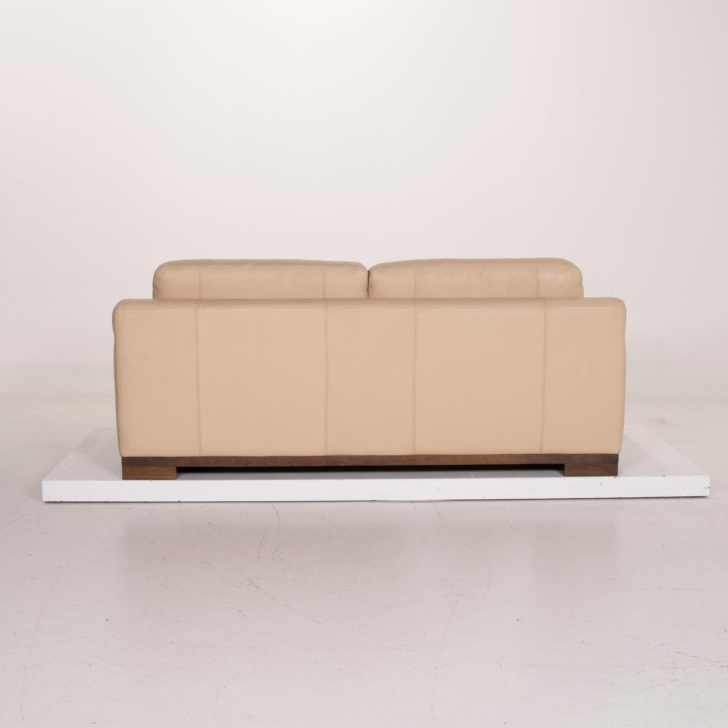 Natuzzi 2085 Leather Sofa Beige Two-Seat For Sale 1