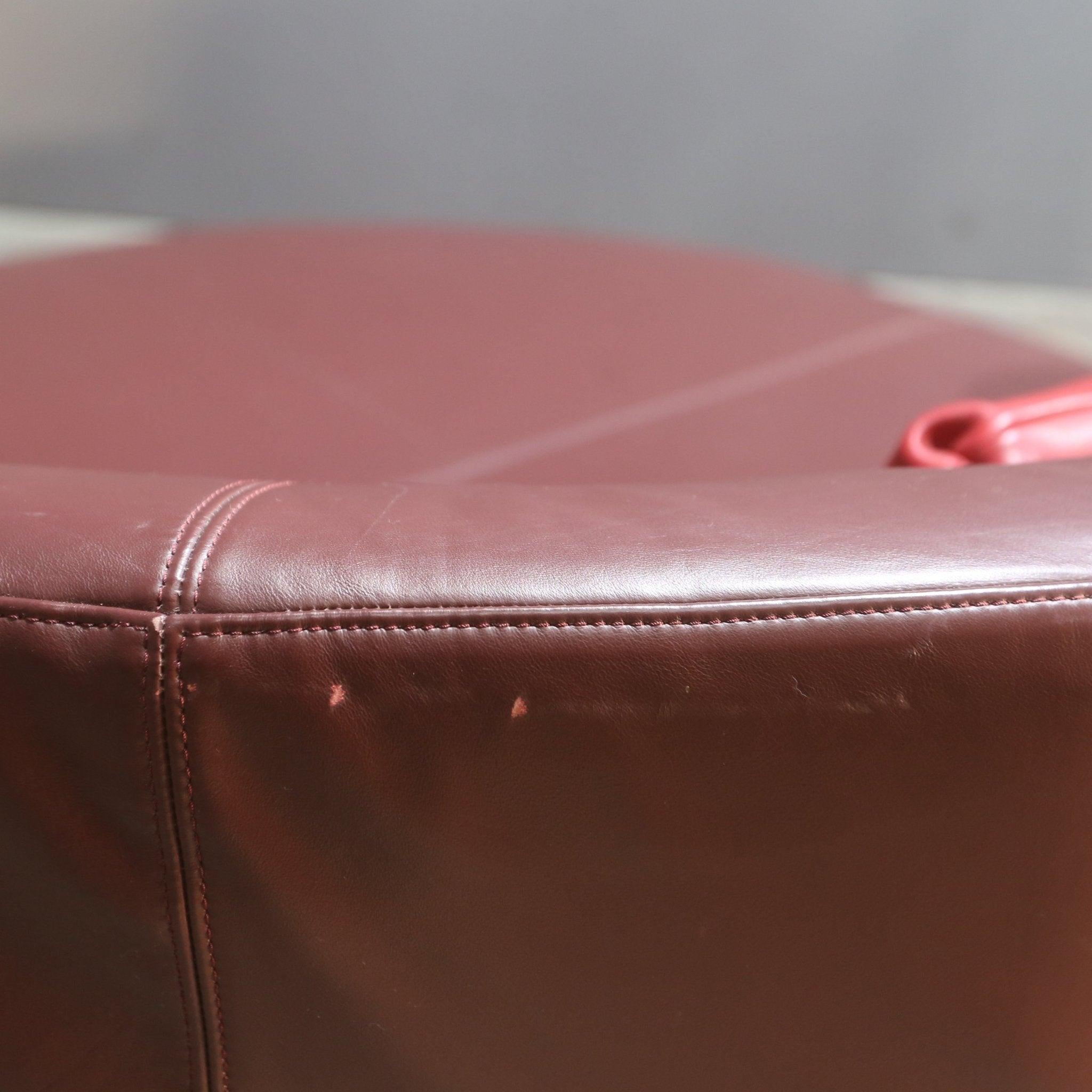 Leather Natuzzi Amalia Round Sofa by Bernhardt & Vella For Sale