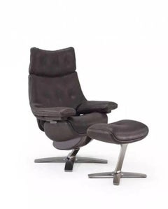 Natuzzi Brown Leather Reclining Chair With Footstool