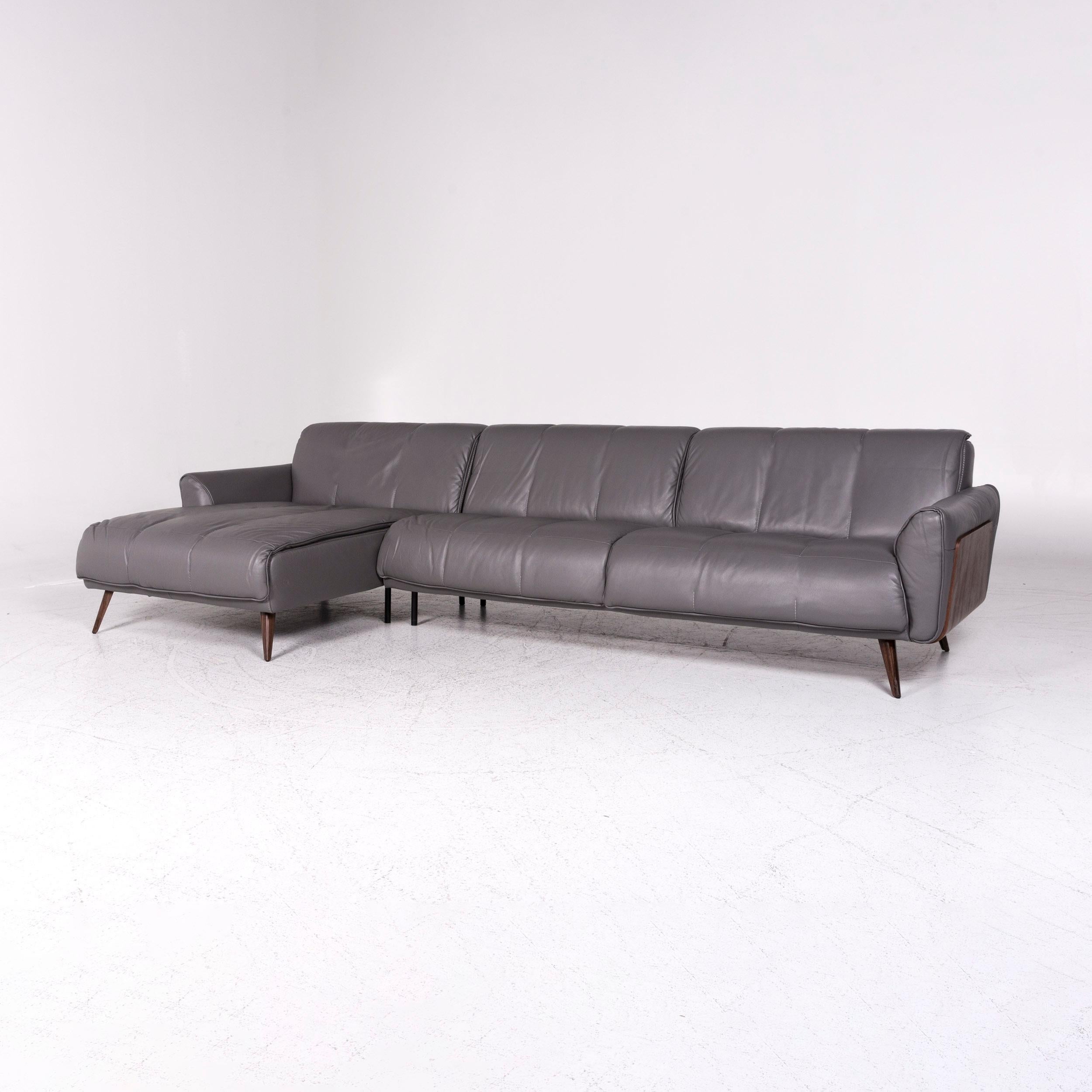 We bring to you a Natuzzi Editions Talento designer leather corner sofa gray sofa couch.

 
 Product measurements in centimeters:
 
Depth: 95
Width: 155
Height: 79
Seat-height: 48
Rest-height: 59
Seat-depth: 58
Seat-width: