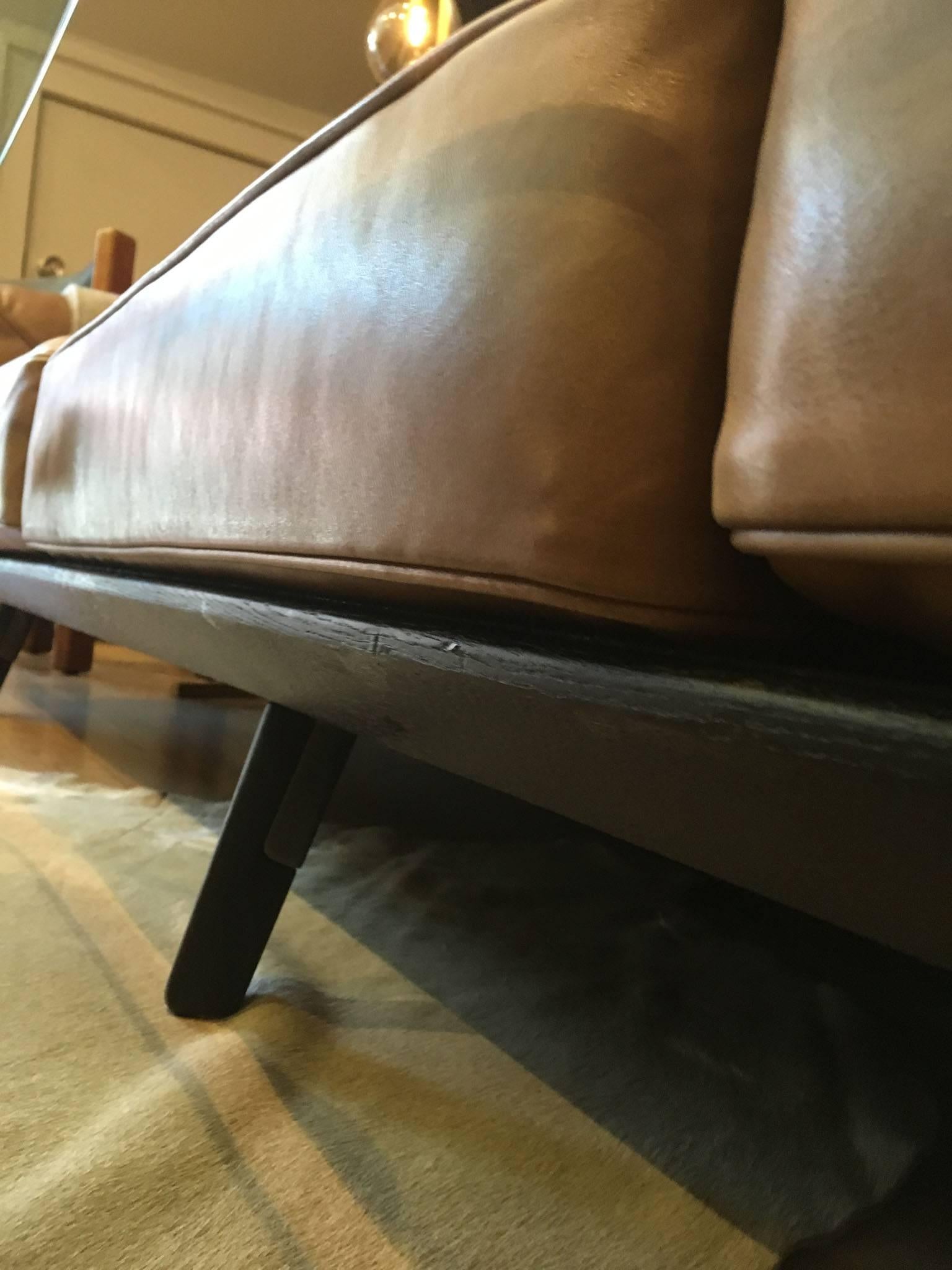 Natuzzi Italia High Grade Leather Gio Couch, circa 2017 8