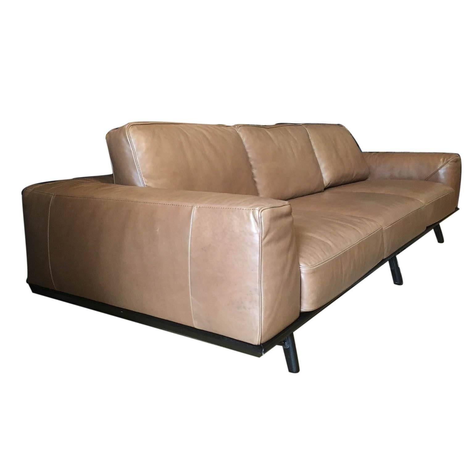 Natuzzi Italia High Grade Leather Gio Couch, circa 2017 3