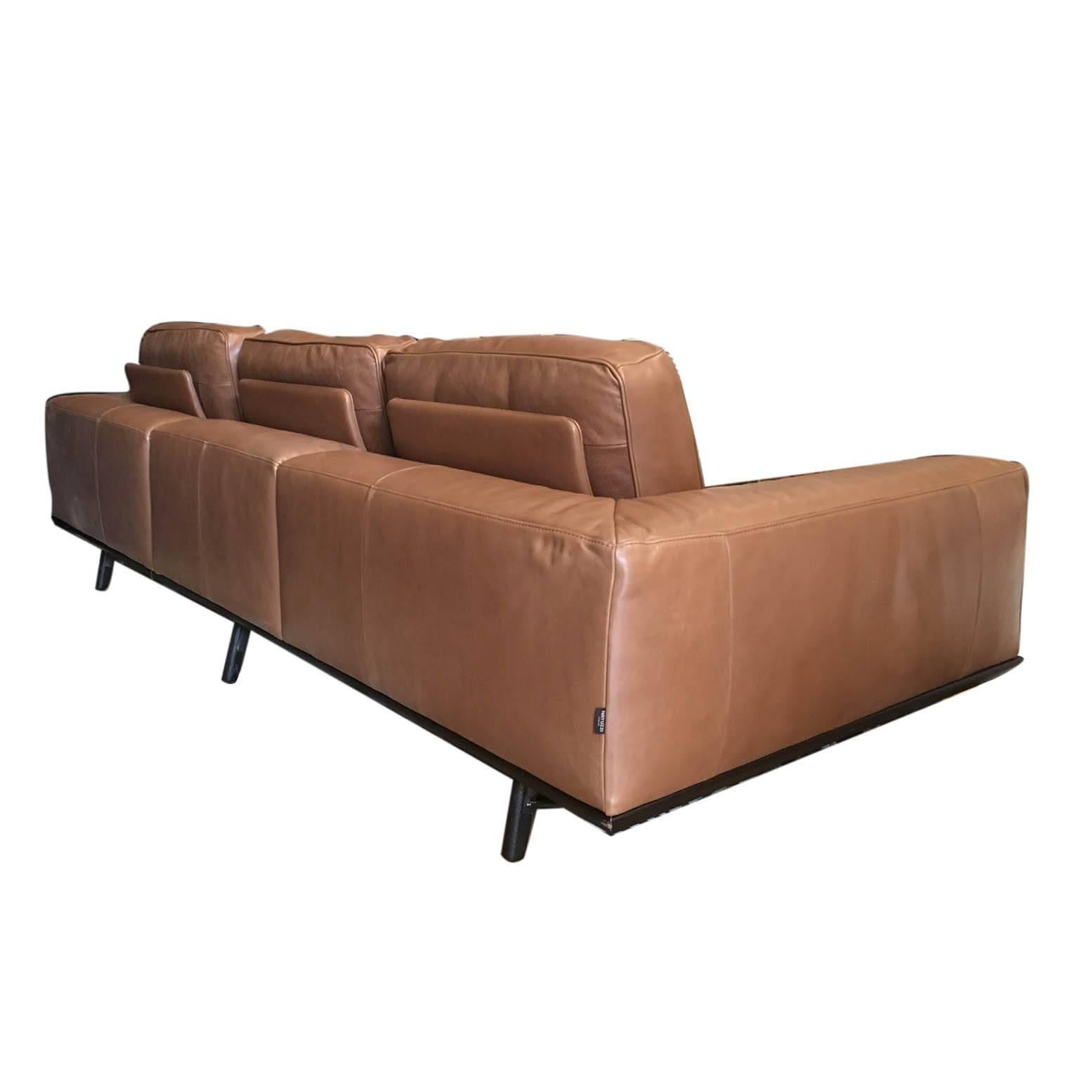 Natuzzi Italia High Grade Leather Gio Couch, circa 2017 4