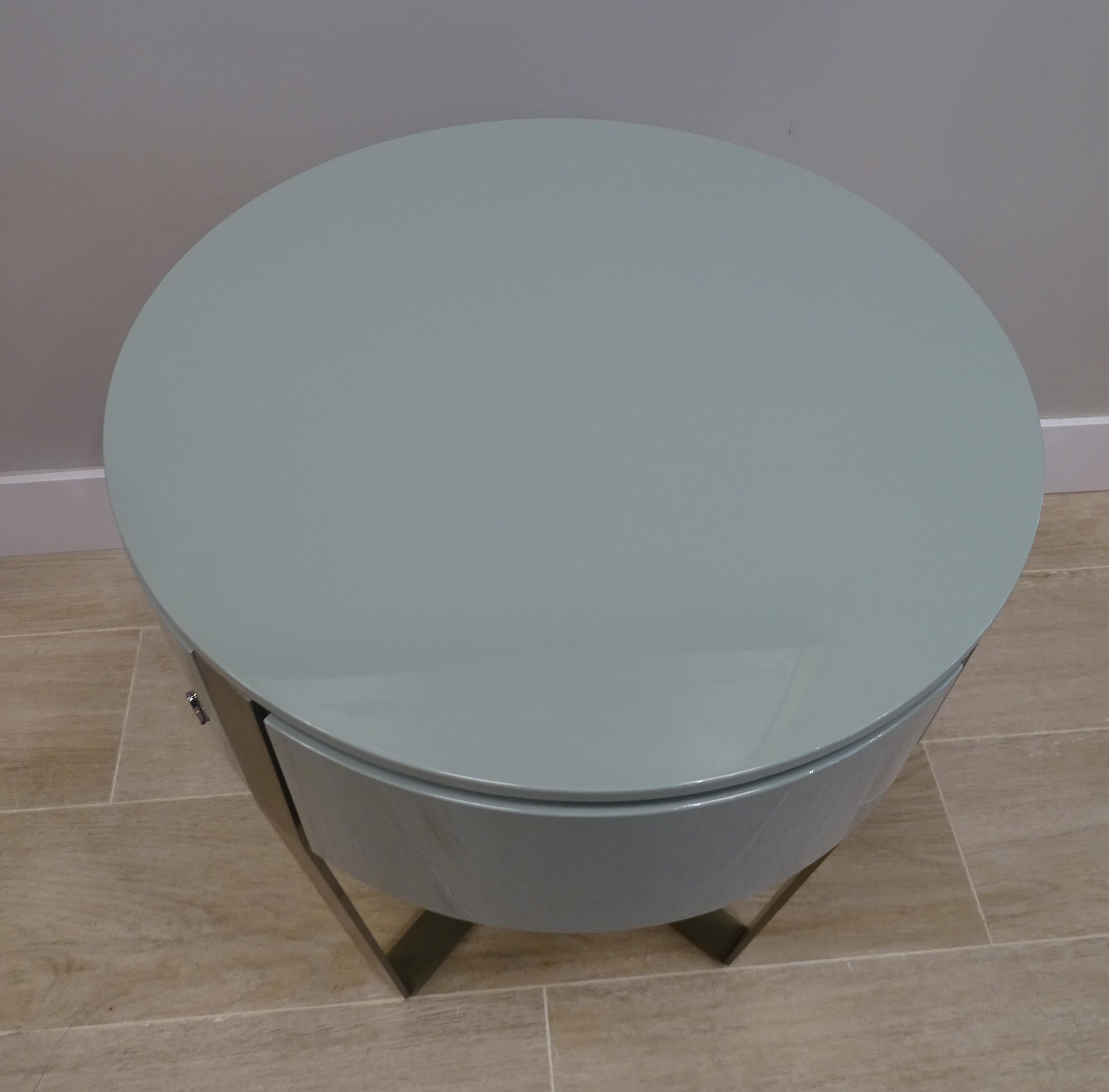 Hand-Crafted Natuzzi Italian Green Sidetable in Glossy Celadon Colour, One Drawer