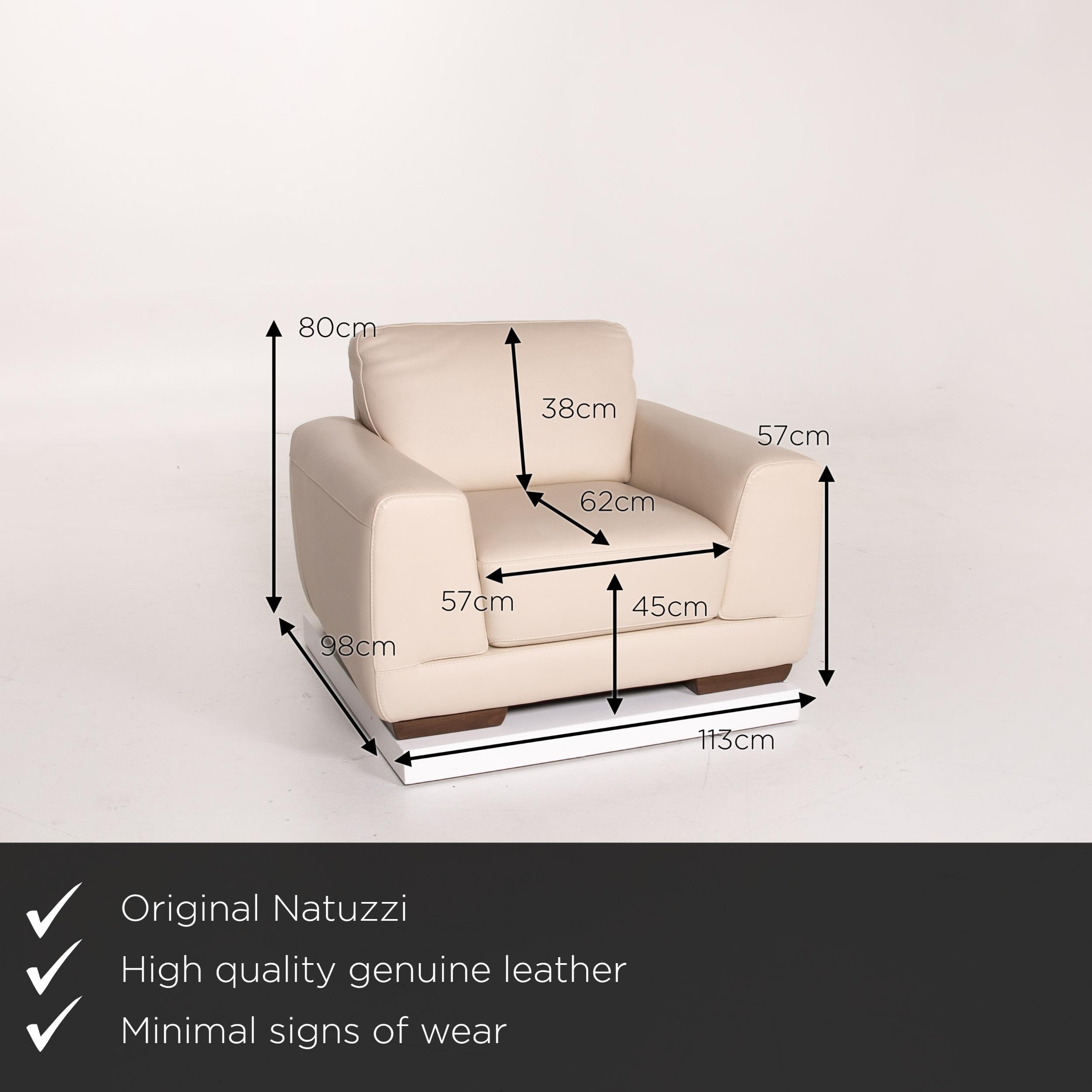 We present to you a Natuzzi leather armchair cream.


 Product measurements in centimeters:
 

Depth 98
Width 113
Height 80
Seat height 45
Rest height 57
Seat depth 62
Seat width 57
Back height 38.
 