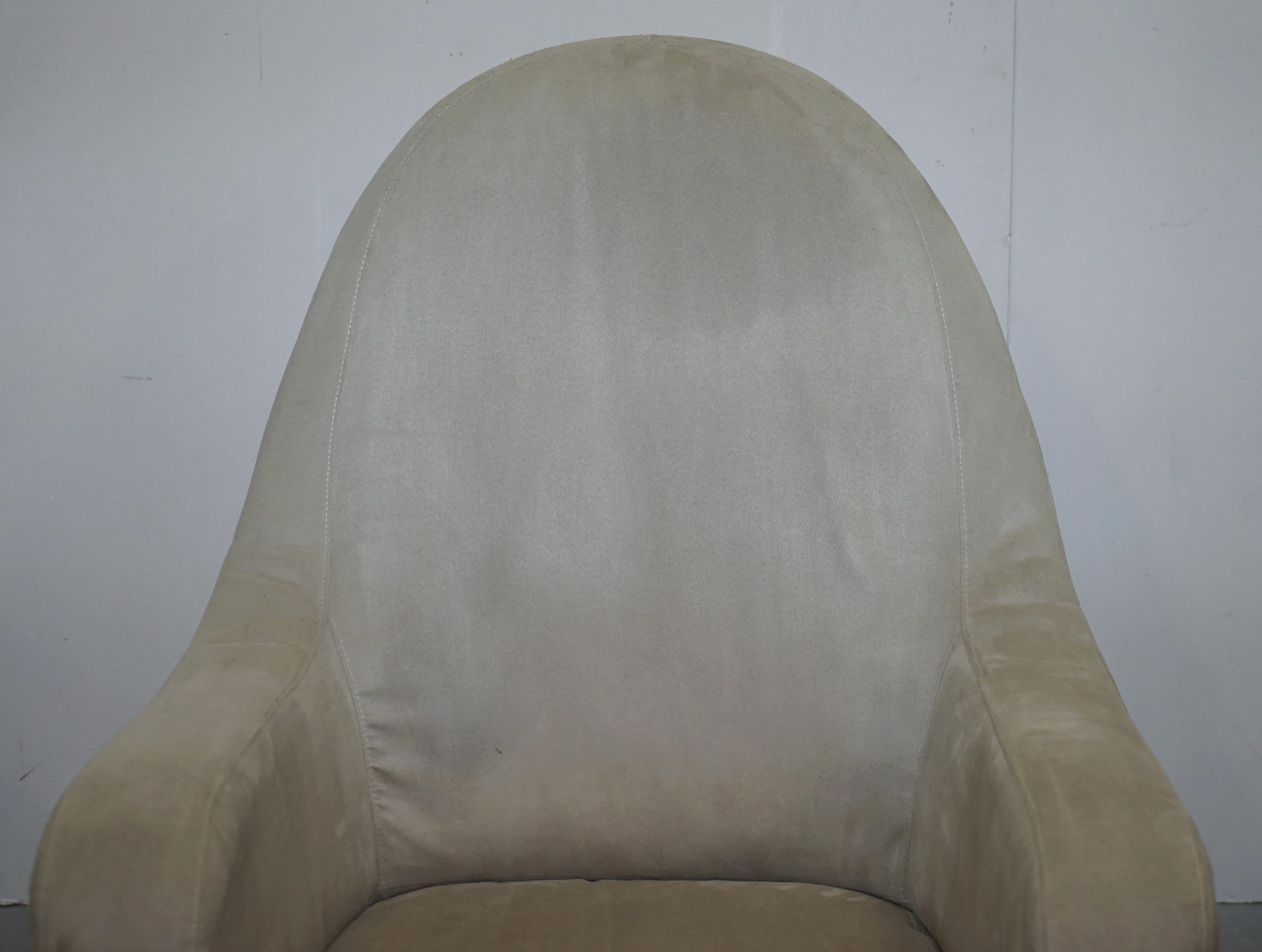 Hand-Carved Natuzzi Made in Italy Suede Grey Upholstery Armchair Professionally Cleaned