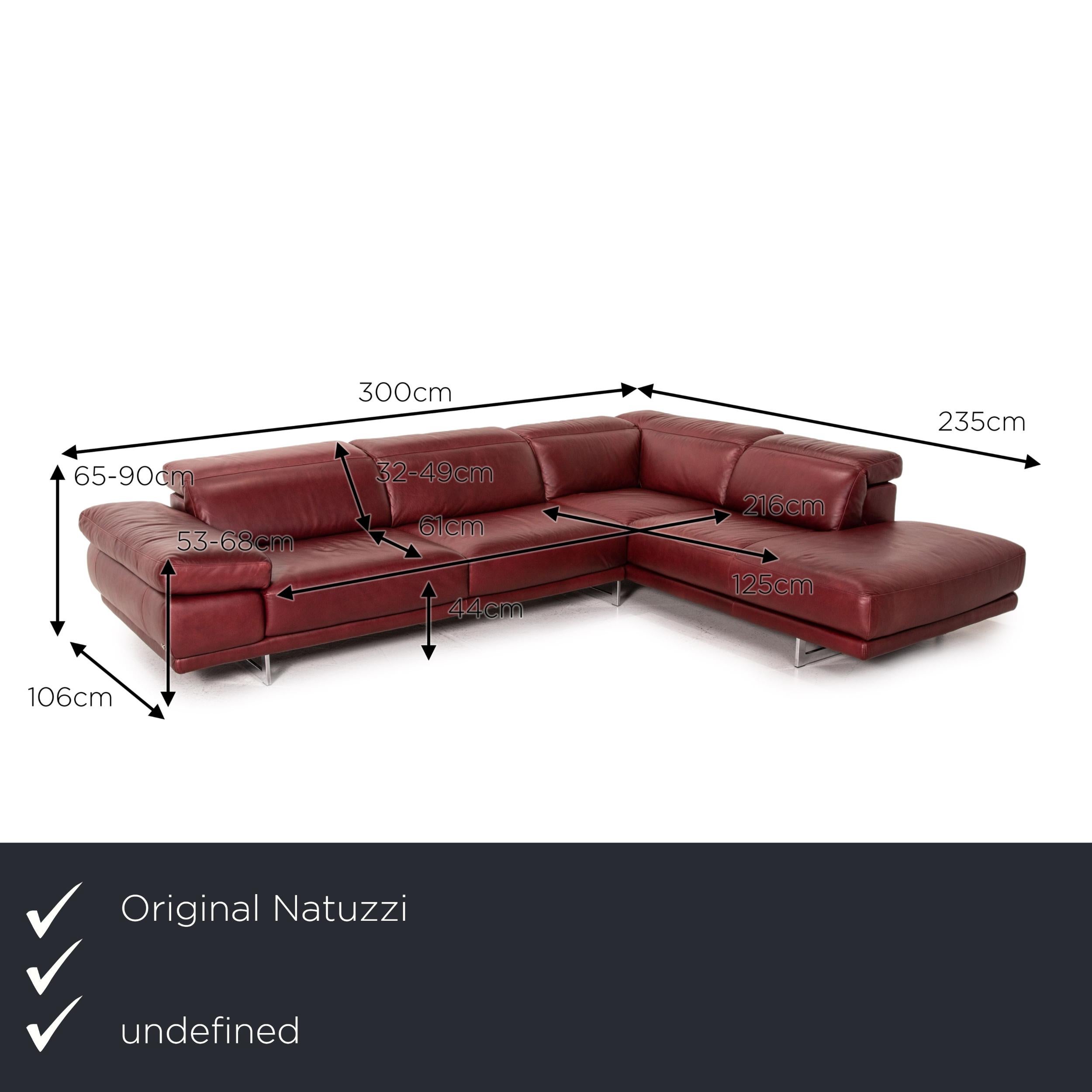 Wir präsentieren Ihnen ein Natuzzi Preludio Ledersofa Set rot dunkelrot 1x Ecksofa 1x Hocker Funktion. 
  
 

 produktmaße in Zentimetern: 
 

 Tiefe: 106
 Breite: 300
 Höhe: 68
 Sitzhöhe: 44
 Resthöhe: 53
 Sitztiefe: 61
 Sitzbreite: 216

