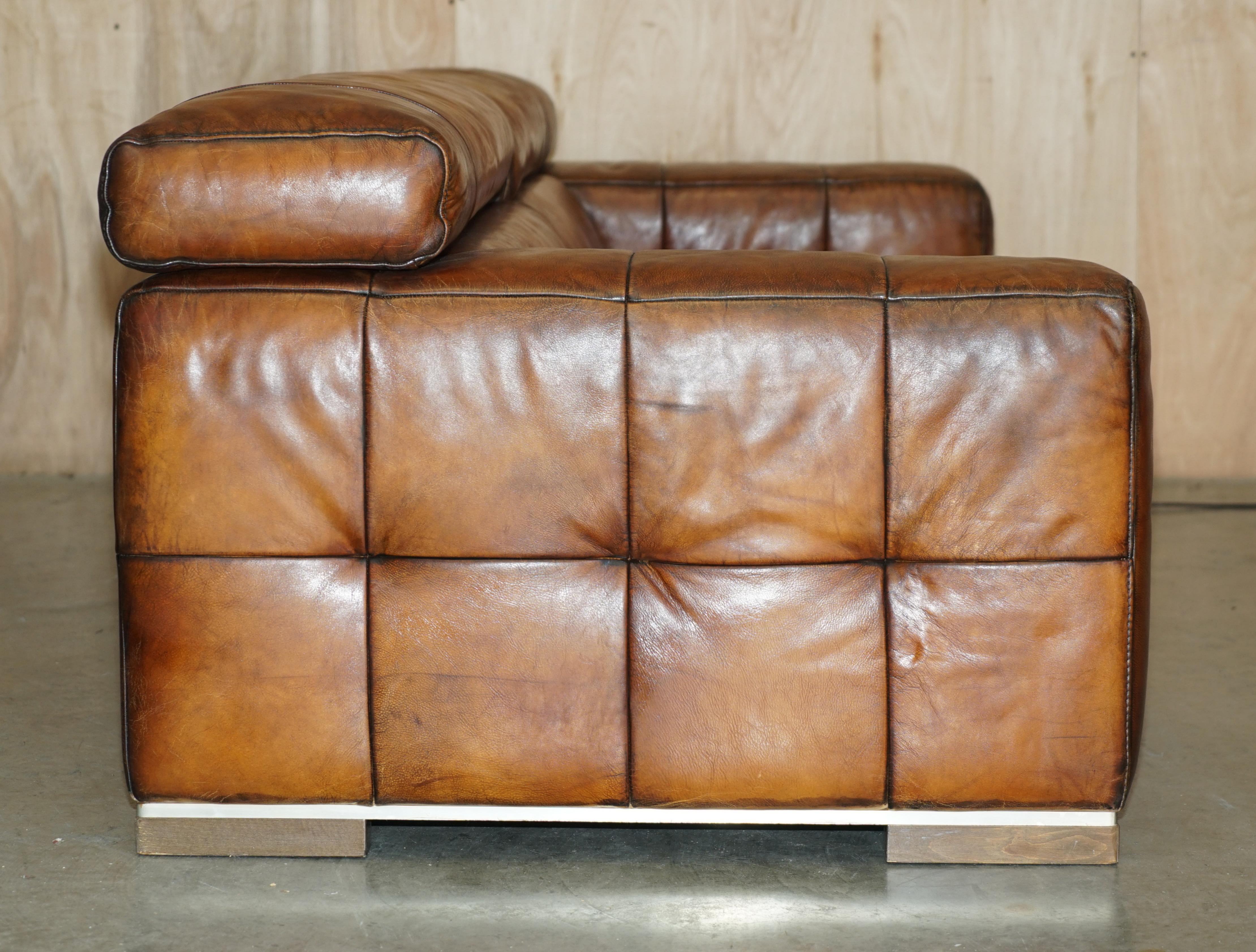 Natuzzi Roma Cigar Brown Leather Sofa Electric Raising Headrest Part of a Suite For Sale 4