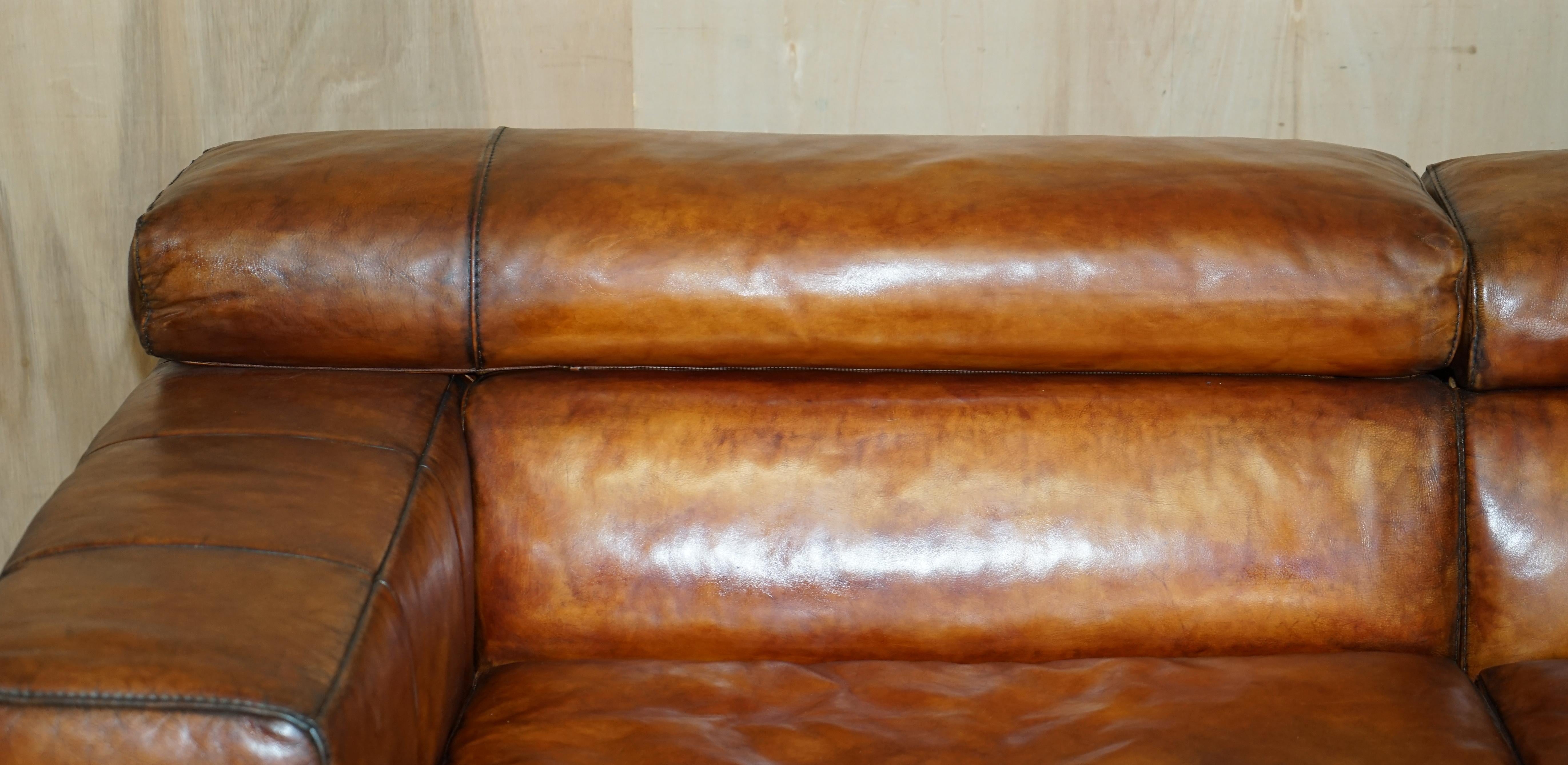 italien Natuzzi Roma Cigar Brown Sofa en cuir Appui-tête électrique relevable Partie d'une suite en vente
