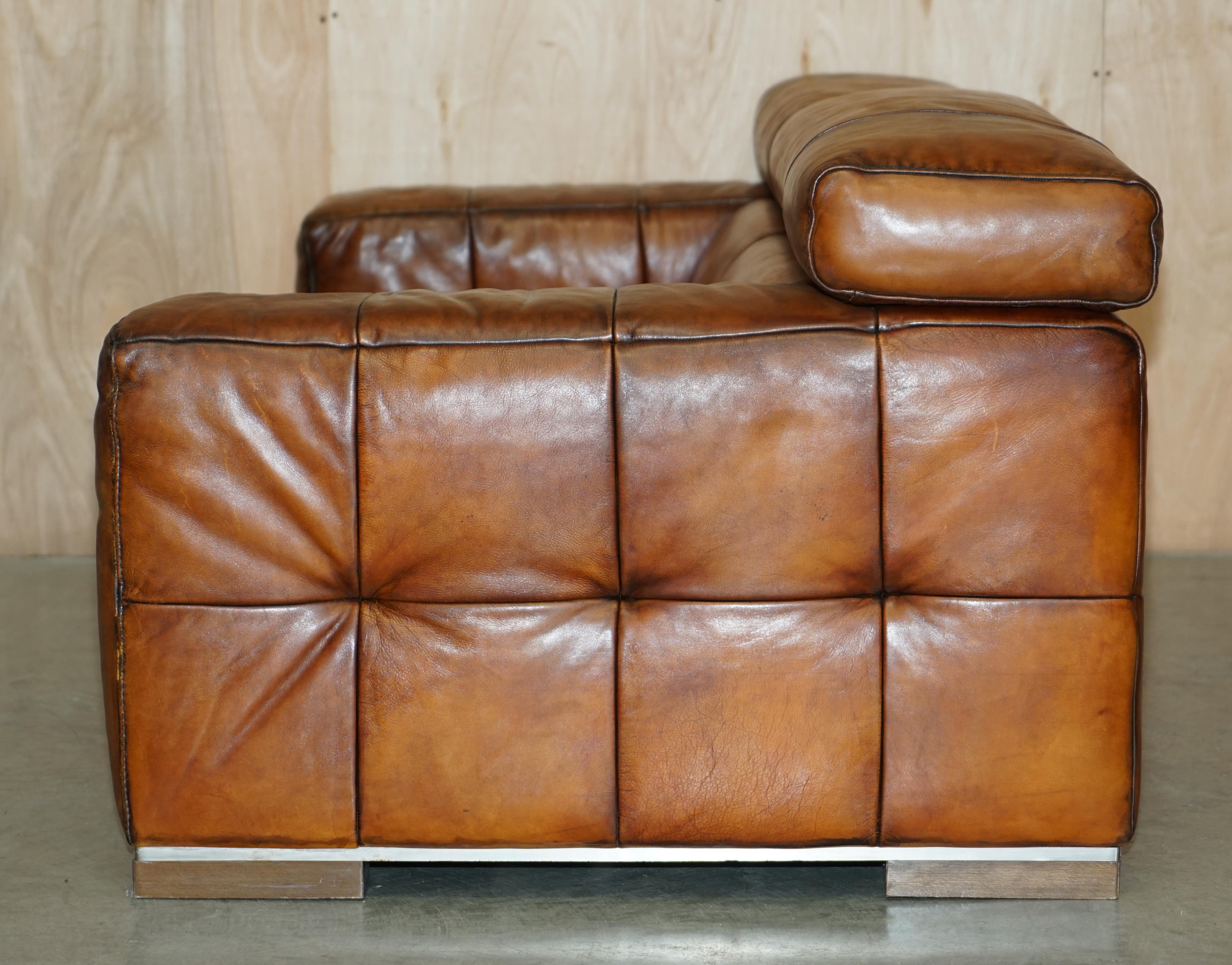 Natuzzi Roma Hand Dyed Cigar Brown Leather Sofa Raising Headrest Part of a Suite For Sale 10