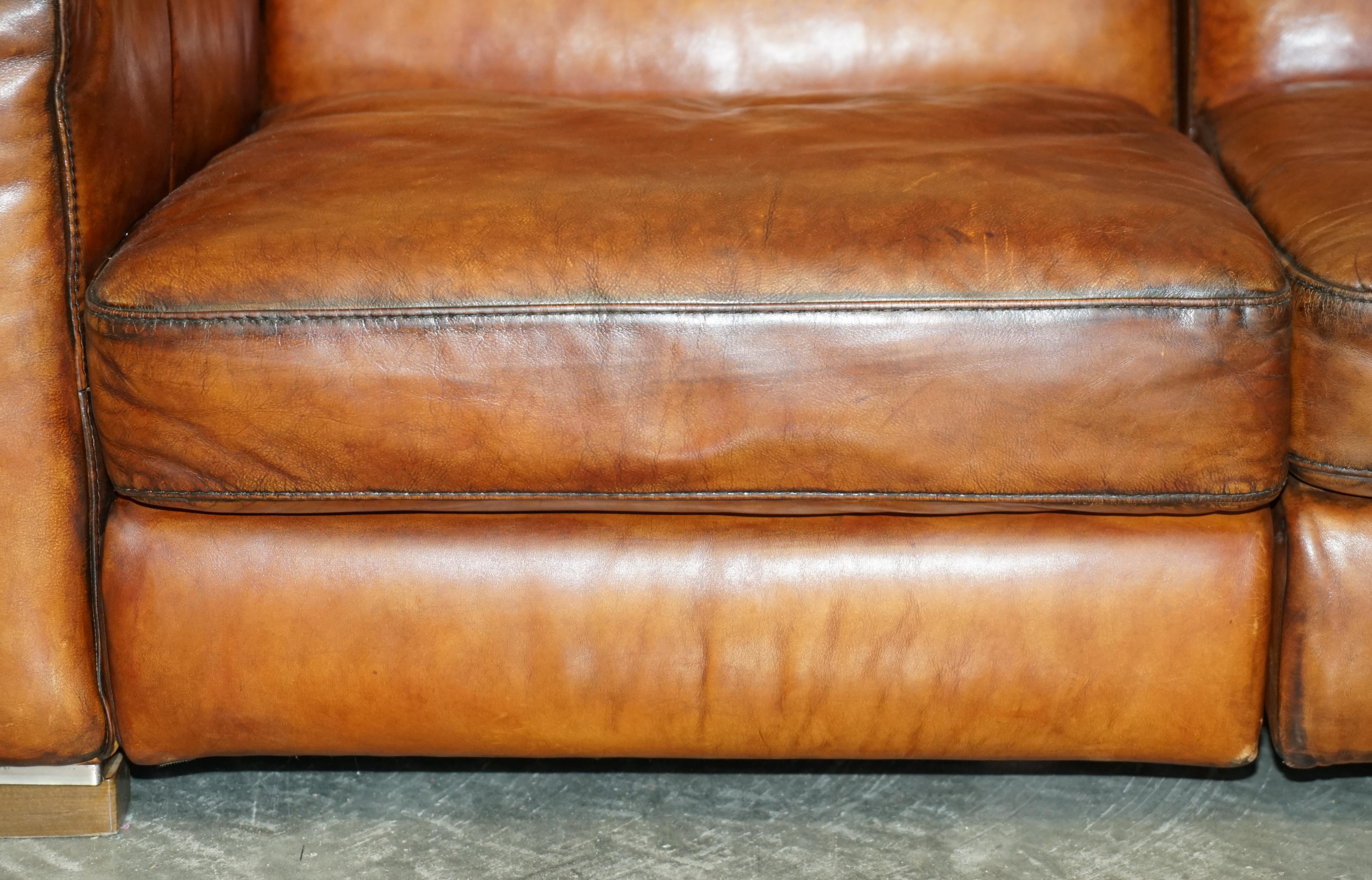 20th Century Natuzzi Roma Hand Dyed Cigar Brown Leather Sofa Raising Headrest Part of a Suite For Sale