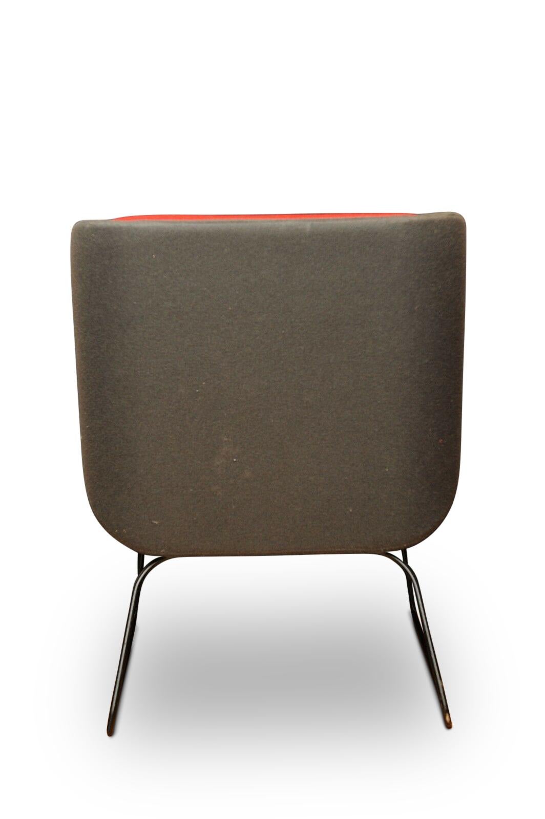 naughtone hush low lounge chair red