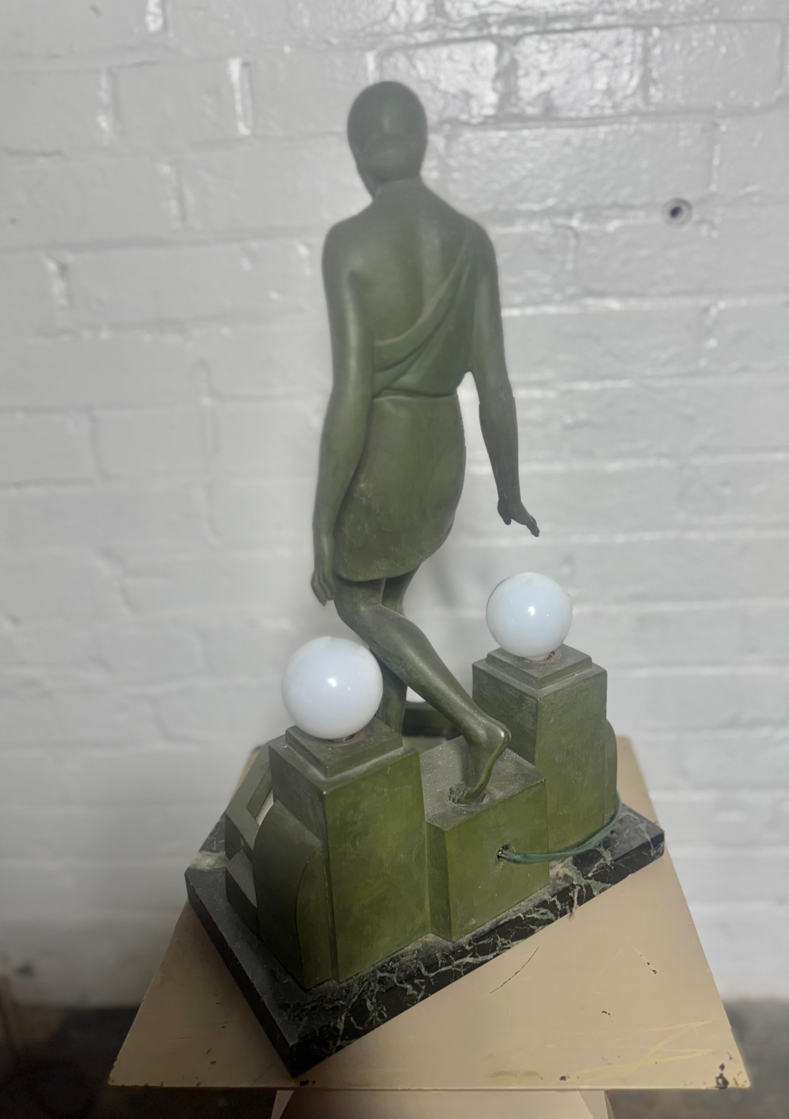 Nausicaa Art Deco Lamp Lady at a Fountain by Fayral for Max Le Verrier For Sale 3
