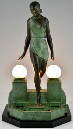 Lampe Nausicaa im Art-déco-Stil Lady at a Fountain von Fayral für Max Le Verrier