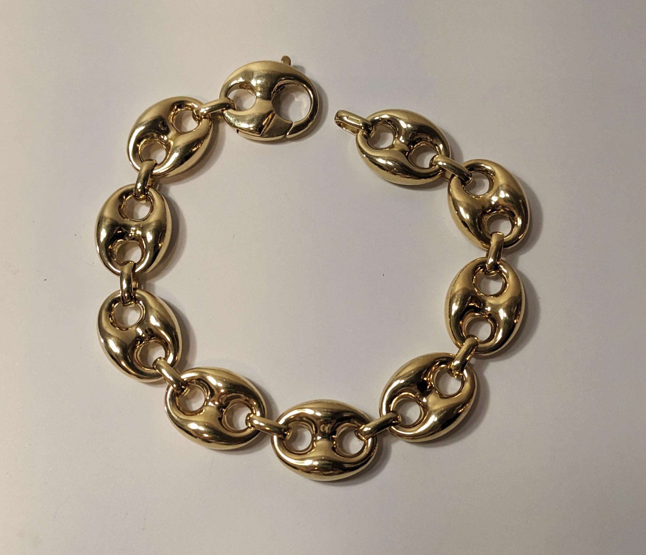 Contemporary Nautical Anchor Link Bracelet 18 Karat Yellow Gold For Sale