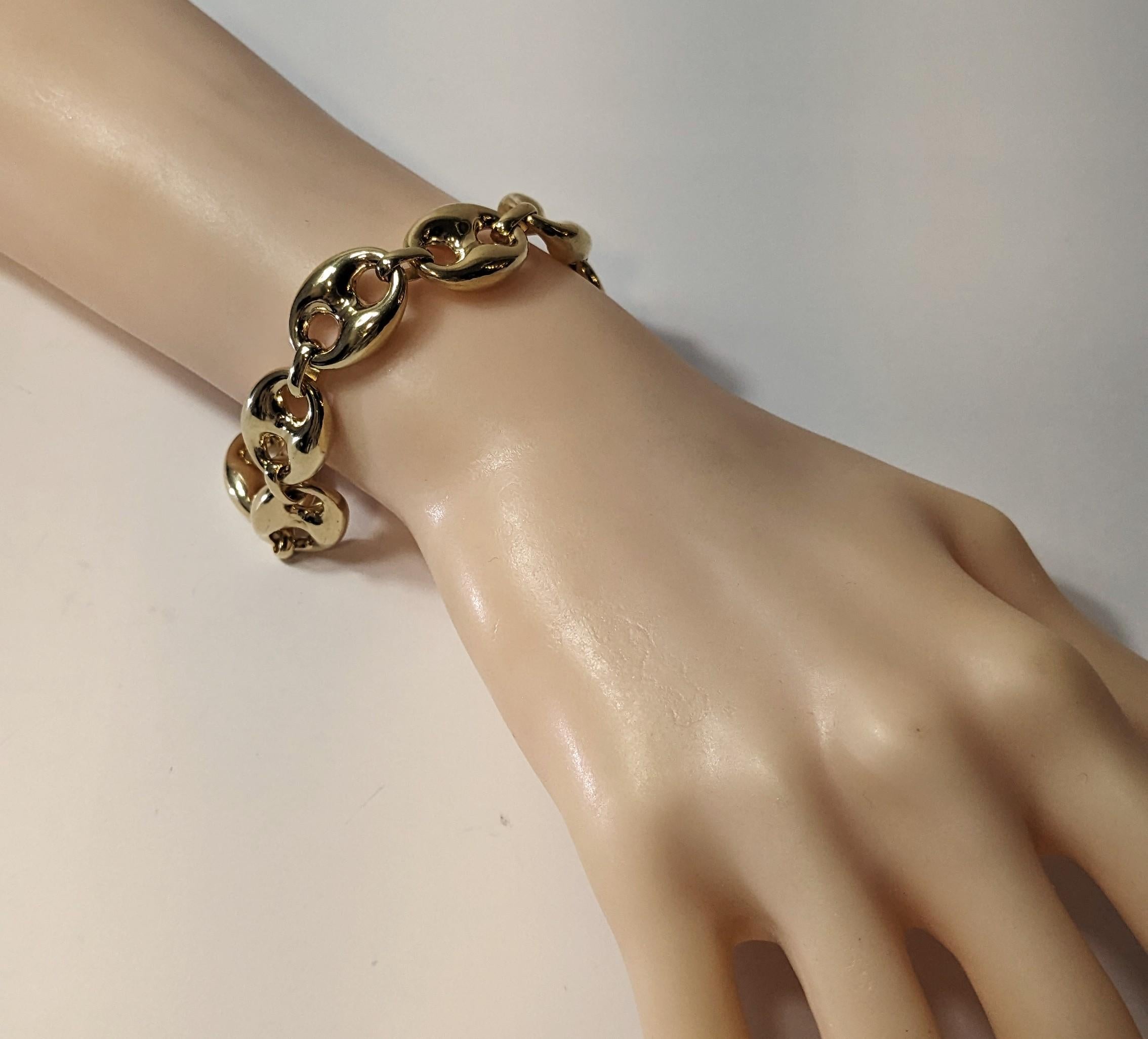 Nautical Anchor Link Bracelet 18 Karat Yellow Gold In New Condition For Sale In Bilbao, ES