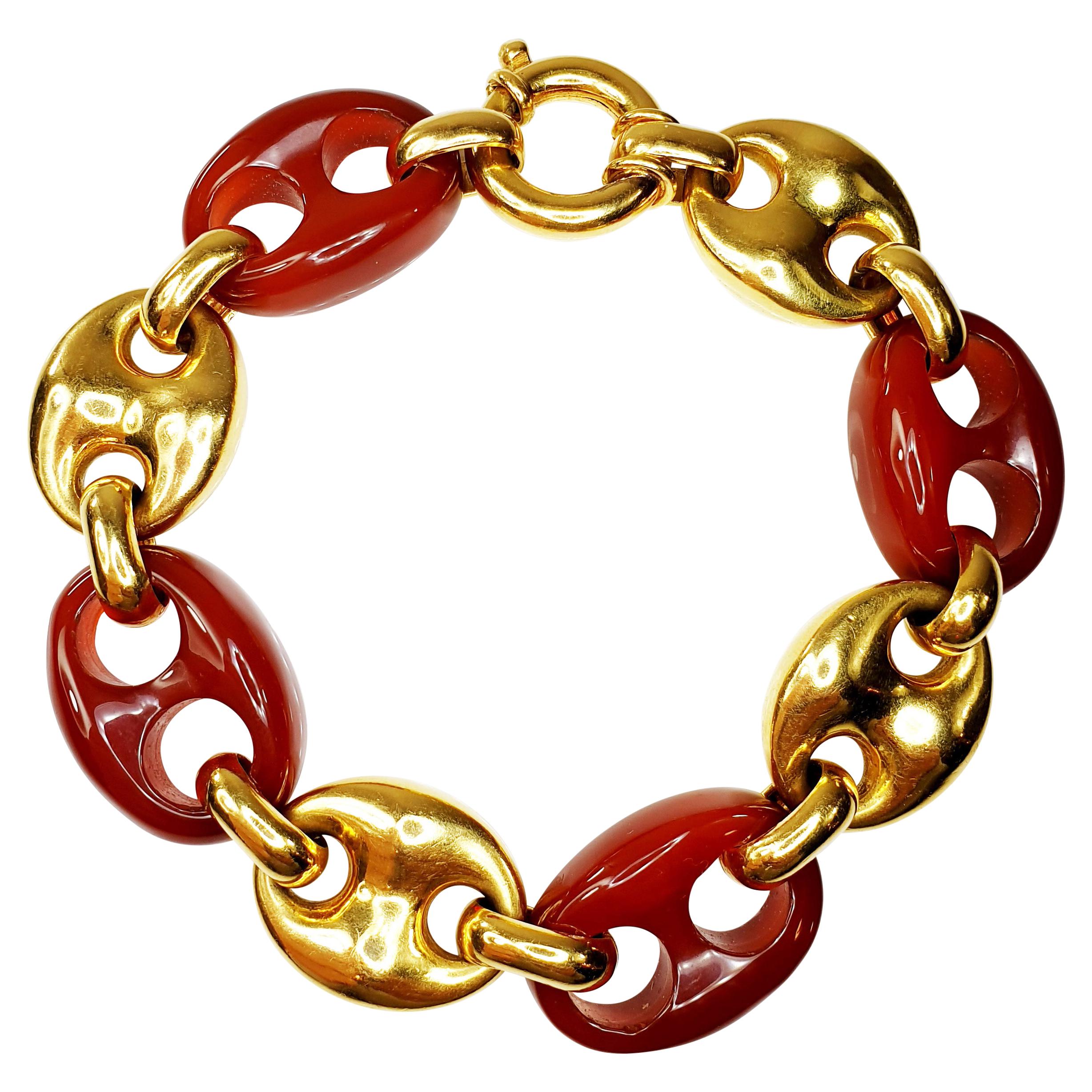 Nautical Anchor Link Bracelet 18 Karat Solid Yellow Gold and Red Carnelian For Sale