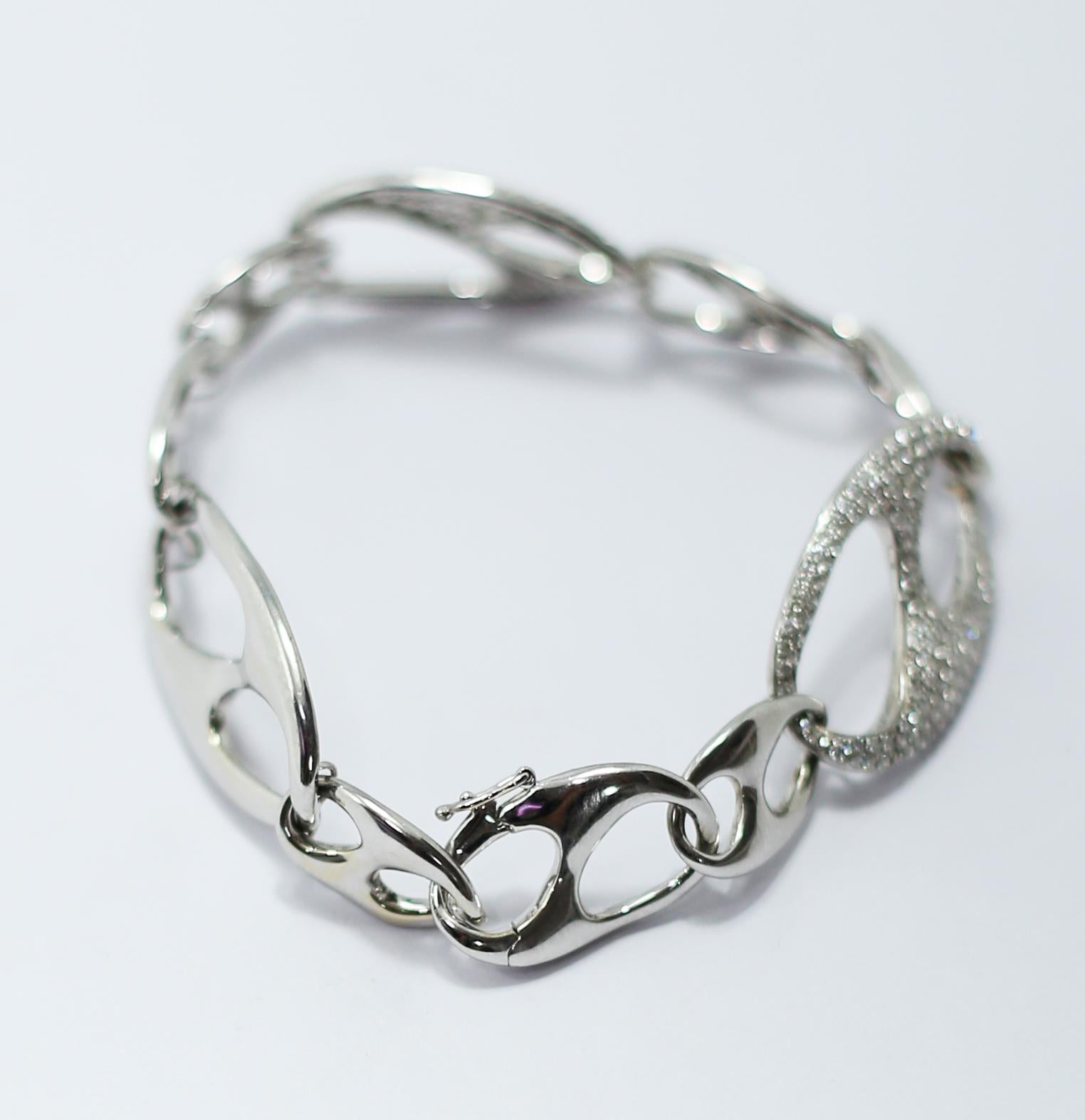 Women's Nautical Anchor Link Choker Necklace of 18k White and Yellow Gold and Diamonds