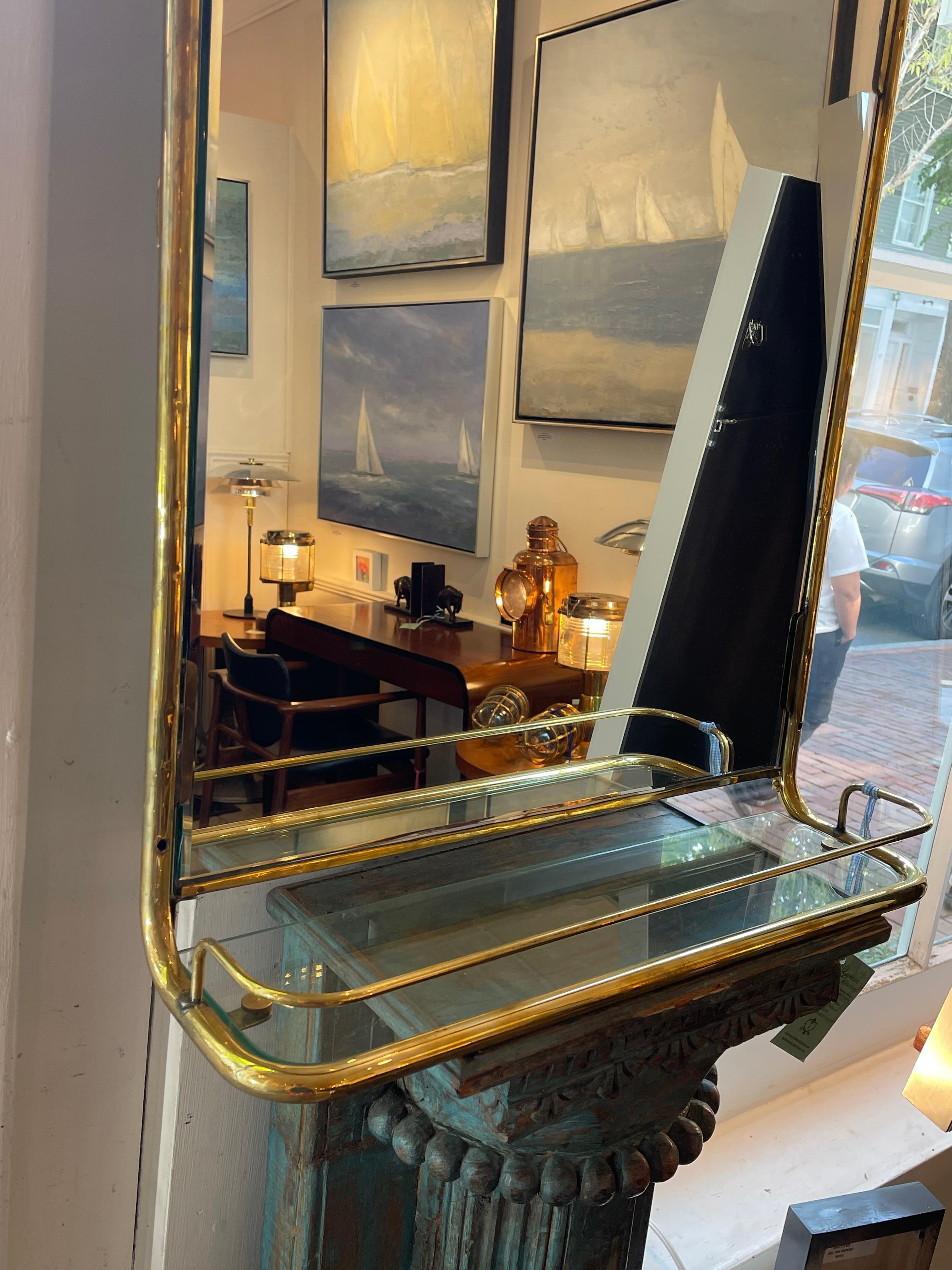 Européen Miroir marin en laiton provenant d'une cabine de bateau, vers les années 1960