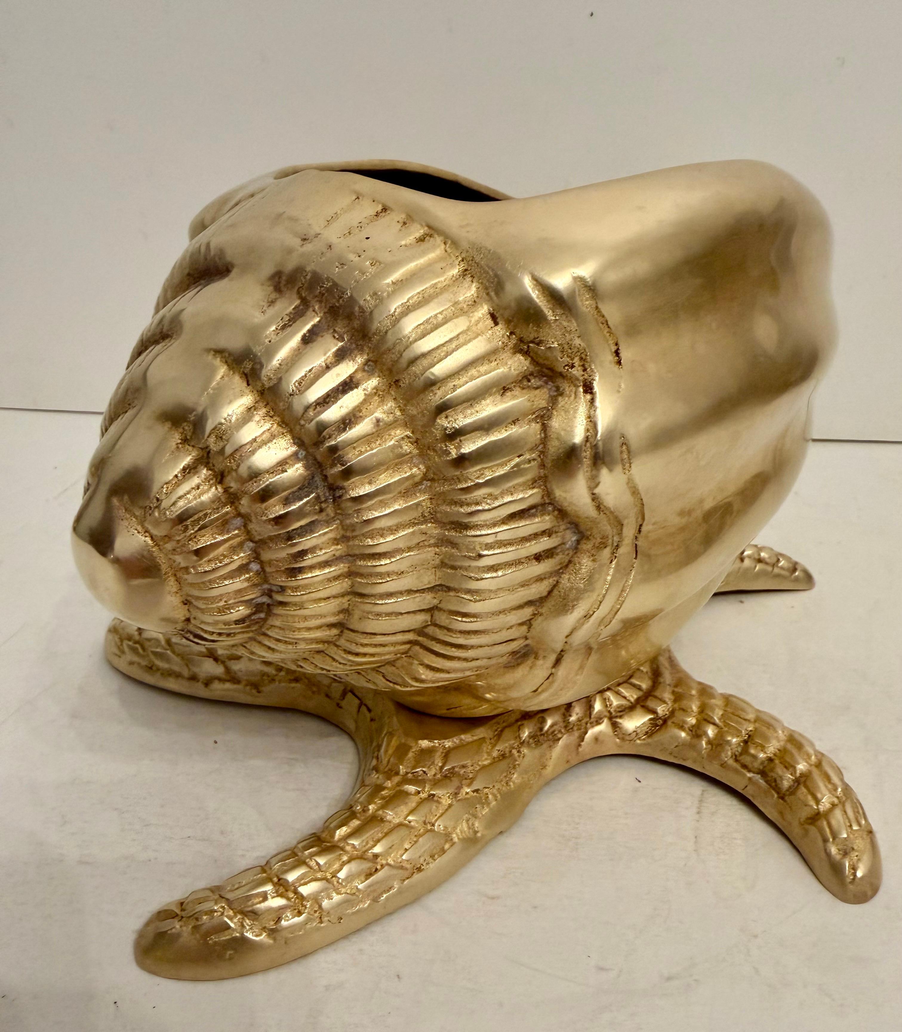 Hollywood Regency Nautical Brass Sea Shell on Starfish Base Planter en vente