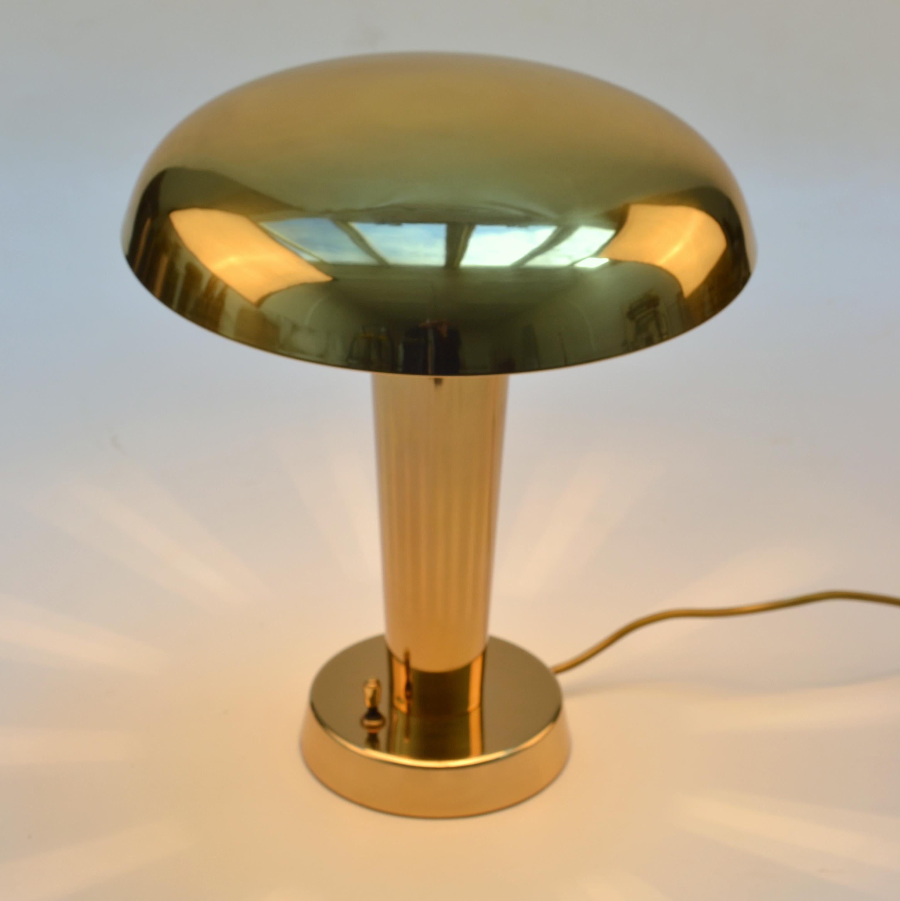 Late 20th Century Nautical Brass Table Lamp